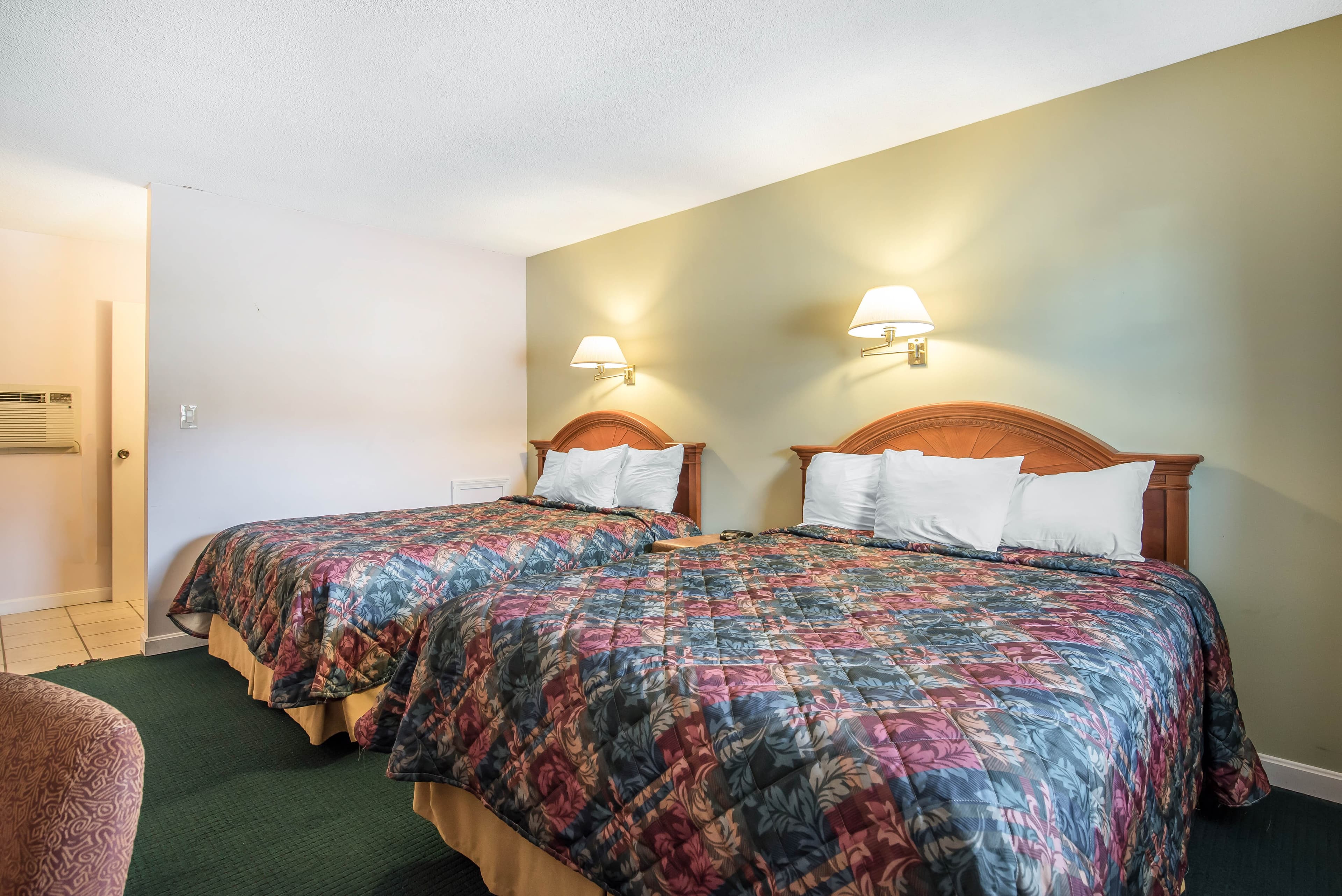 Rodeway Inn Bellows Falls — 6