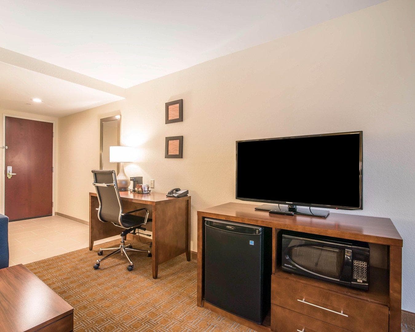 Comfort Inn & Suites Brattleboro I-91 — 15
