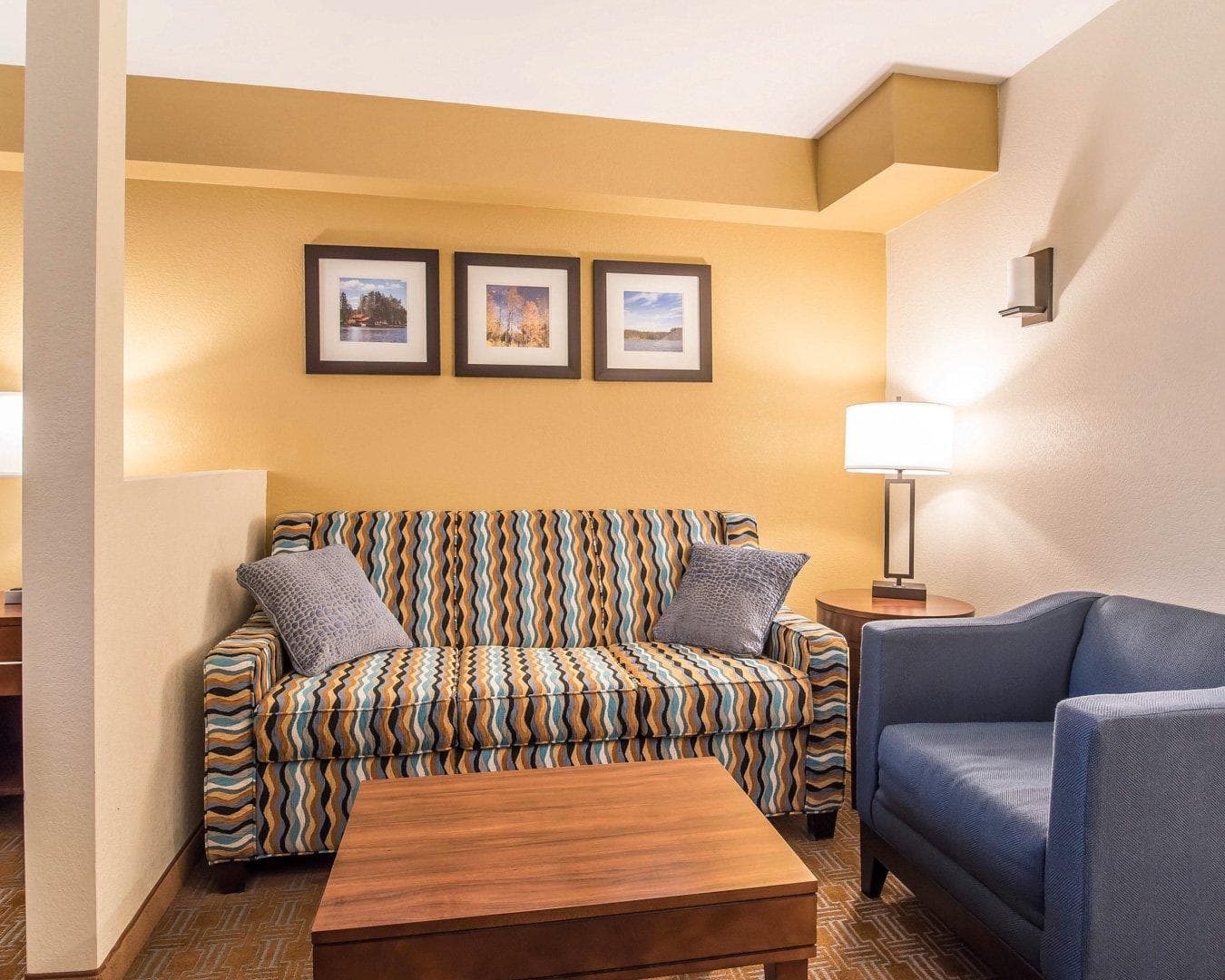 Comfort Inn & Suites Brattleboro I-91 — 22