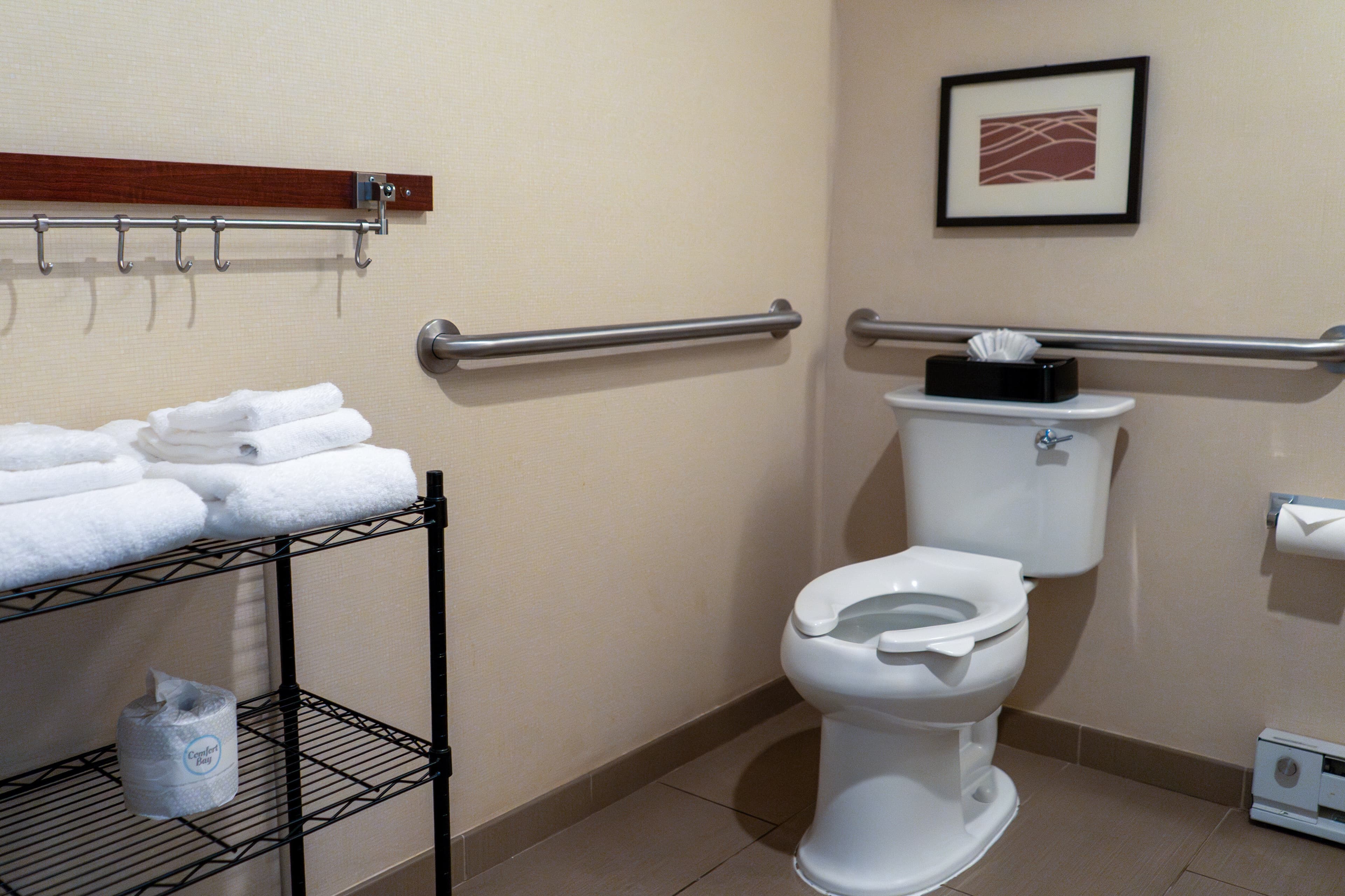 Comfort Inn & Suites Brattleboro I-91 — 6