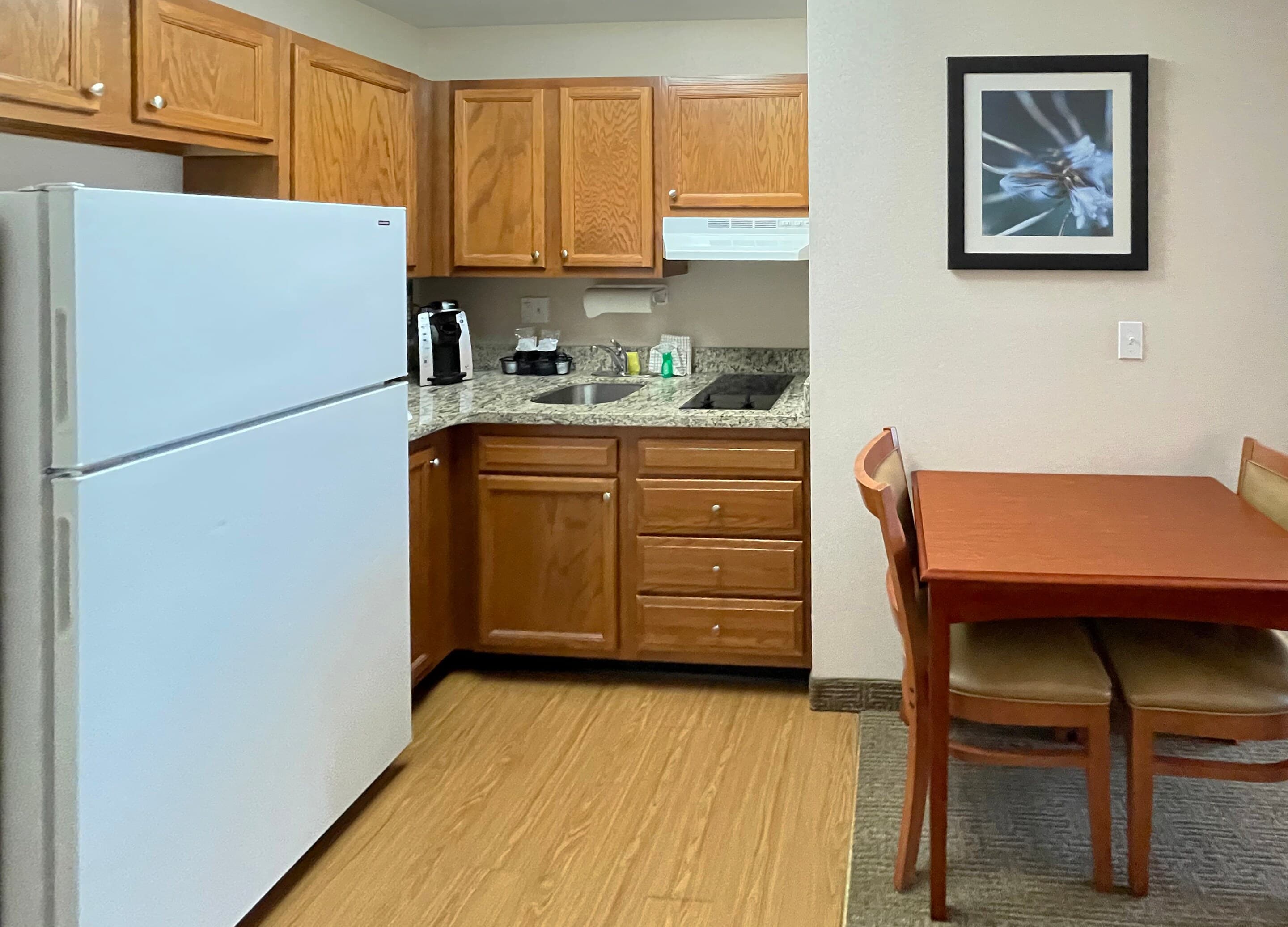Smart Suites, an Ascend Collection Hotel — 12