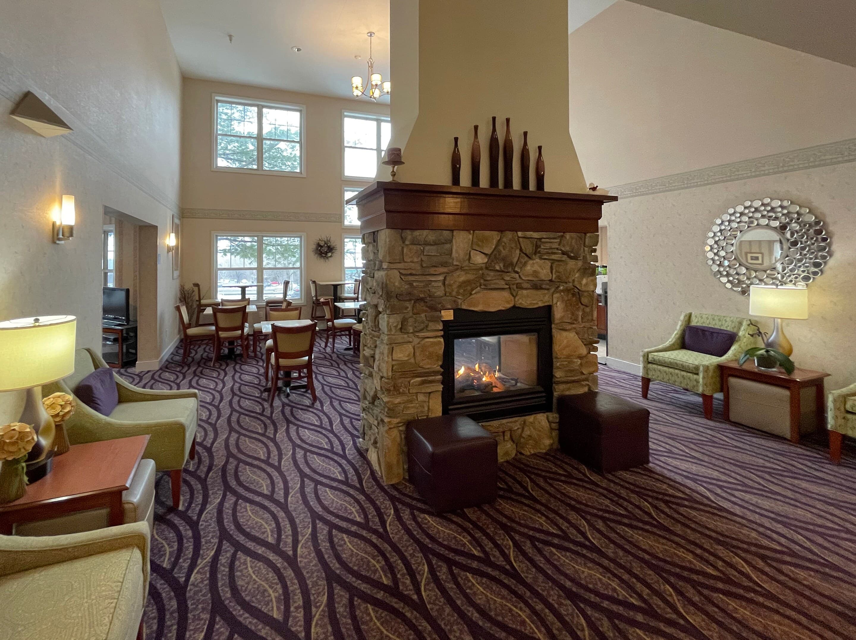 Smart Suites, an Ascend Collection Hotel - Image 1