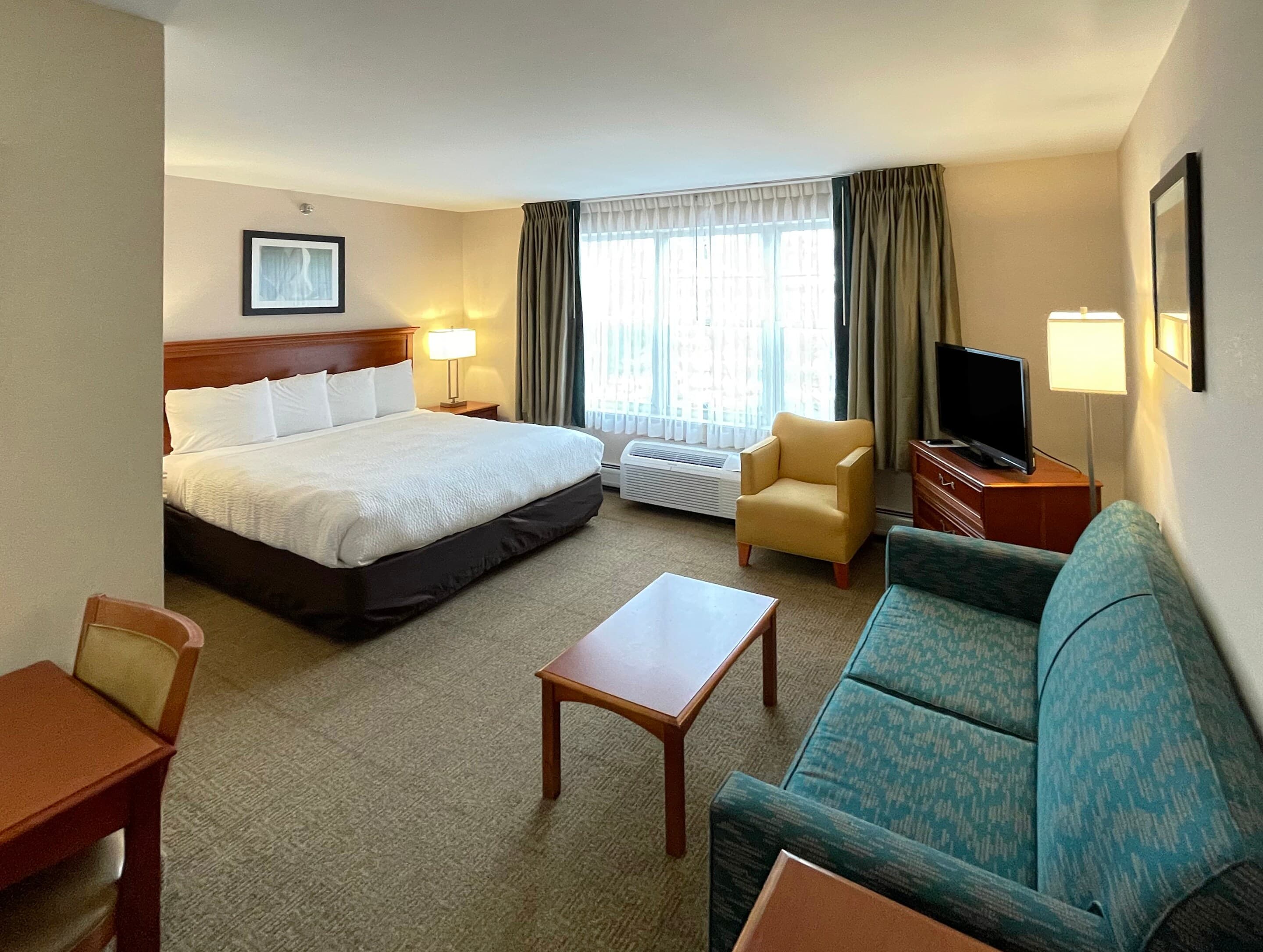 Smart Suites, an Ascend Collection Hotel - Image 2