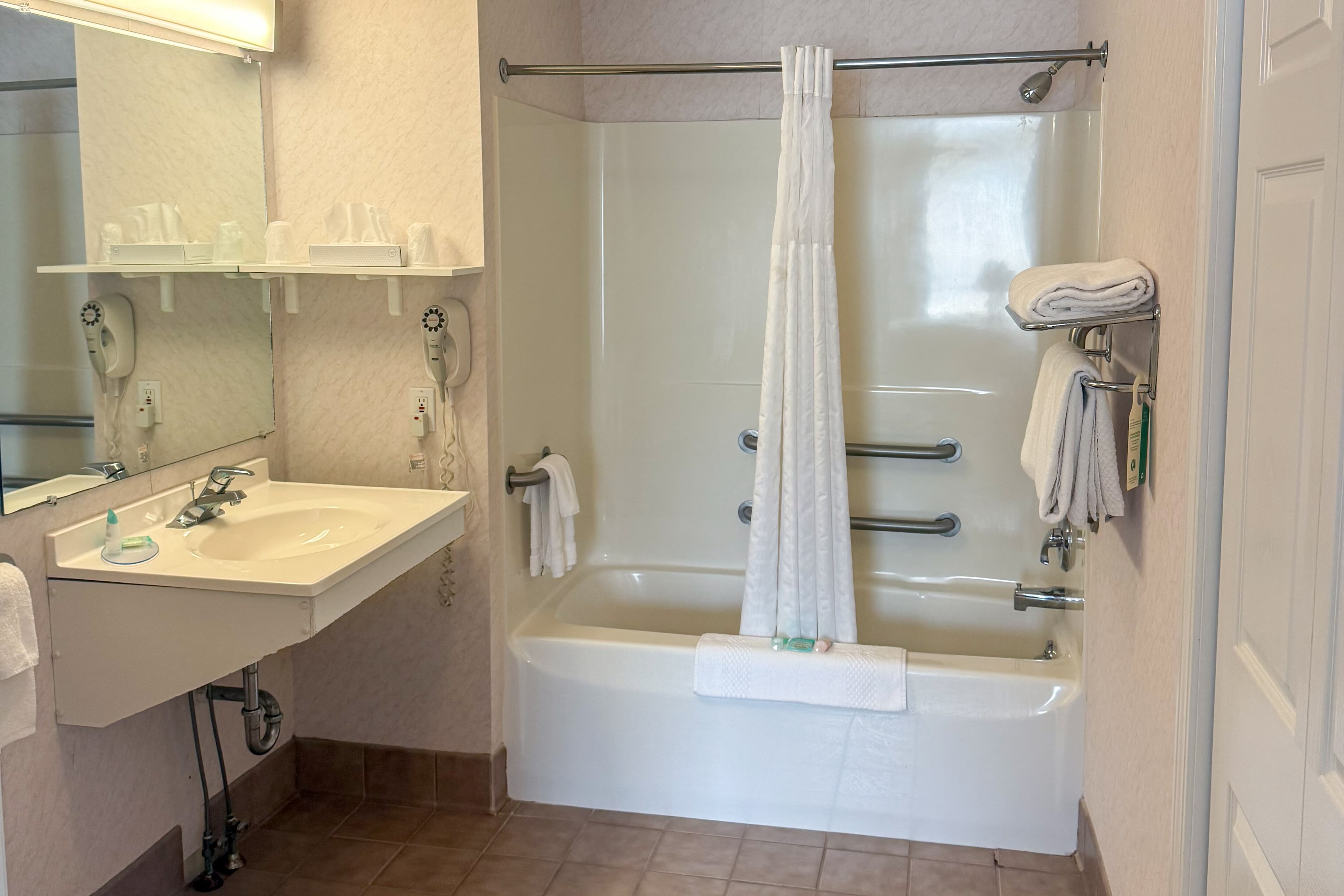 Smart Suites, an Ascend Collection Hotel — 37