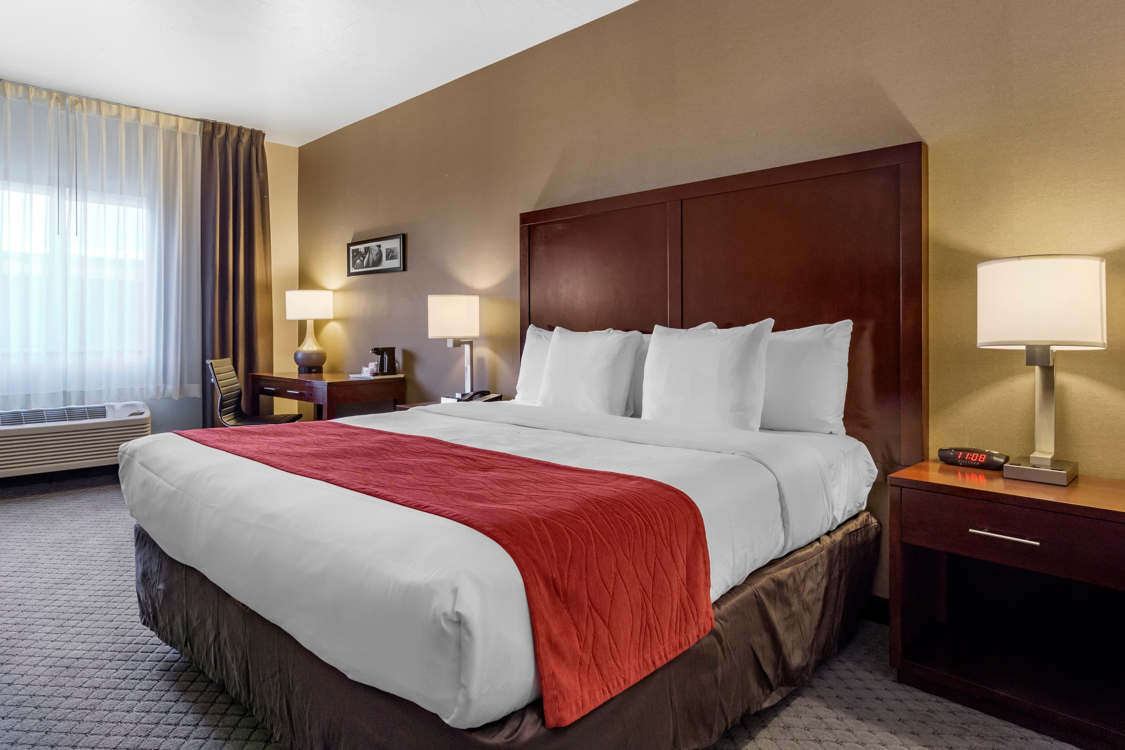 Comfort Inn Kent - Seattle - Image 2