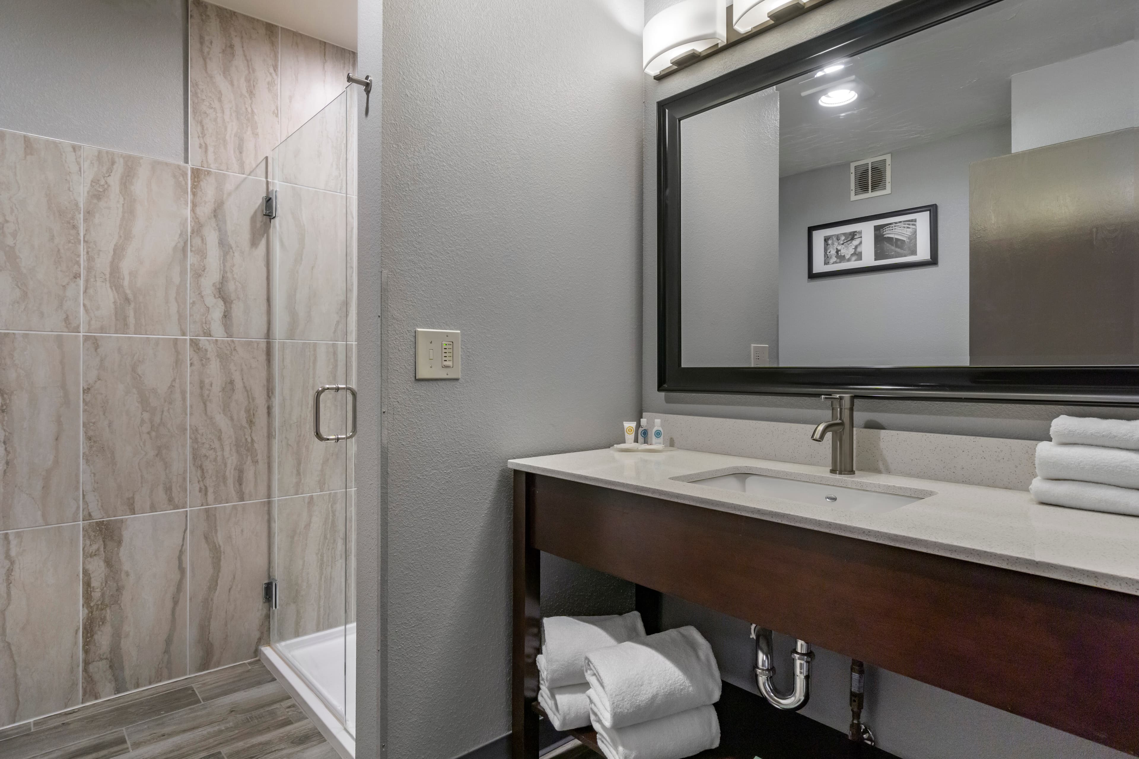 Comfort Inn Kent - Seattle — 24