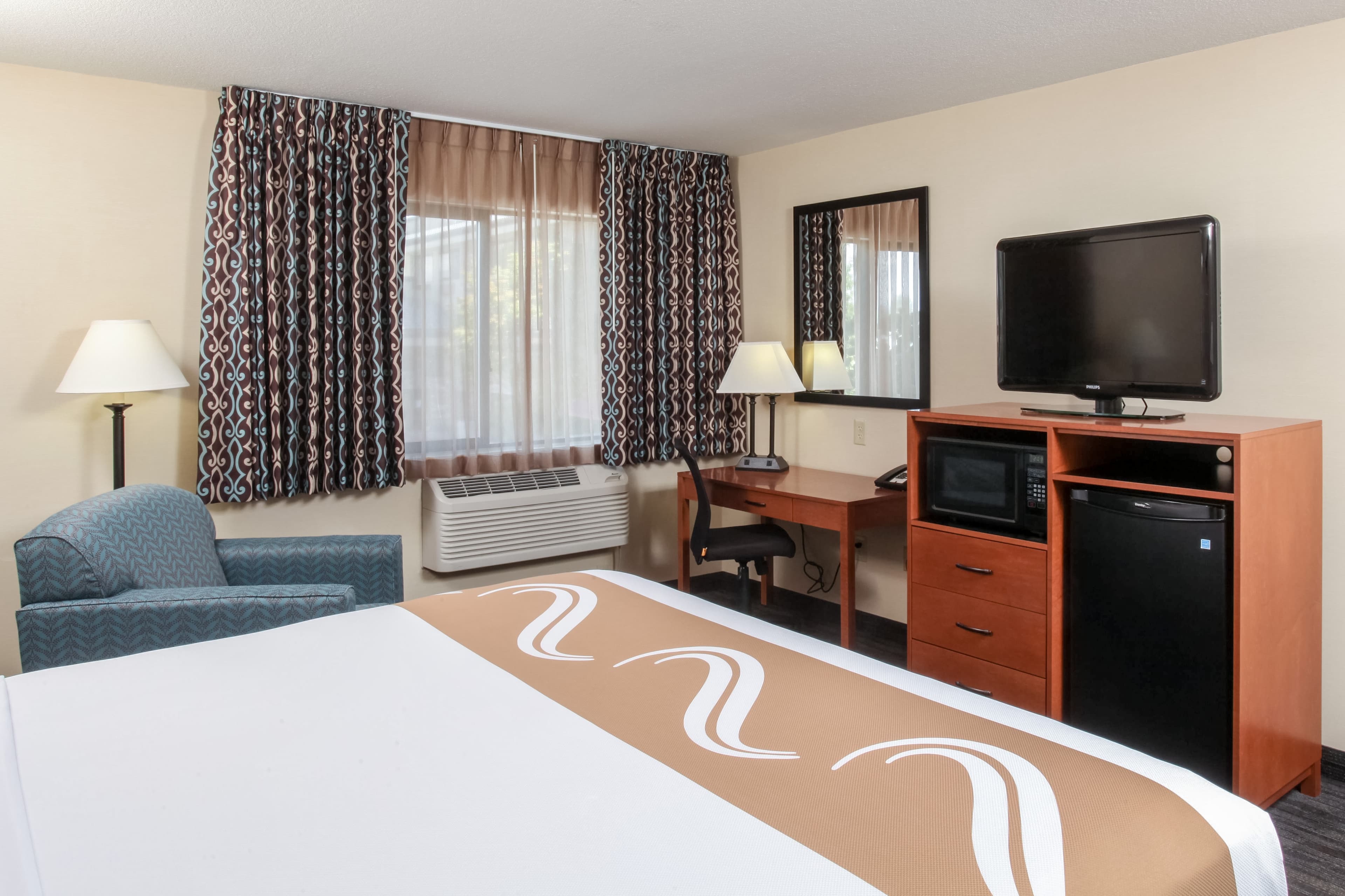 Quality Inn Oakwood - Image 3
