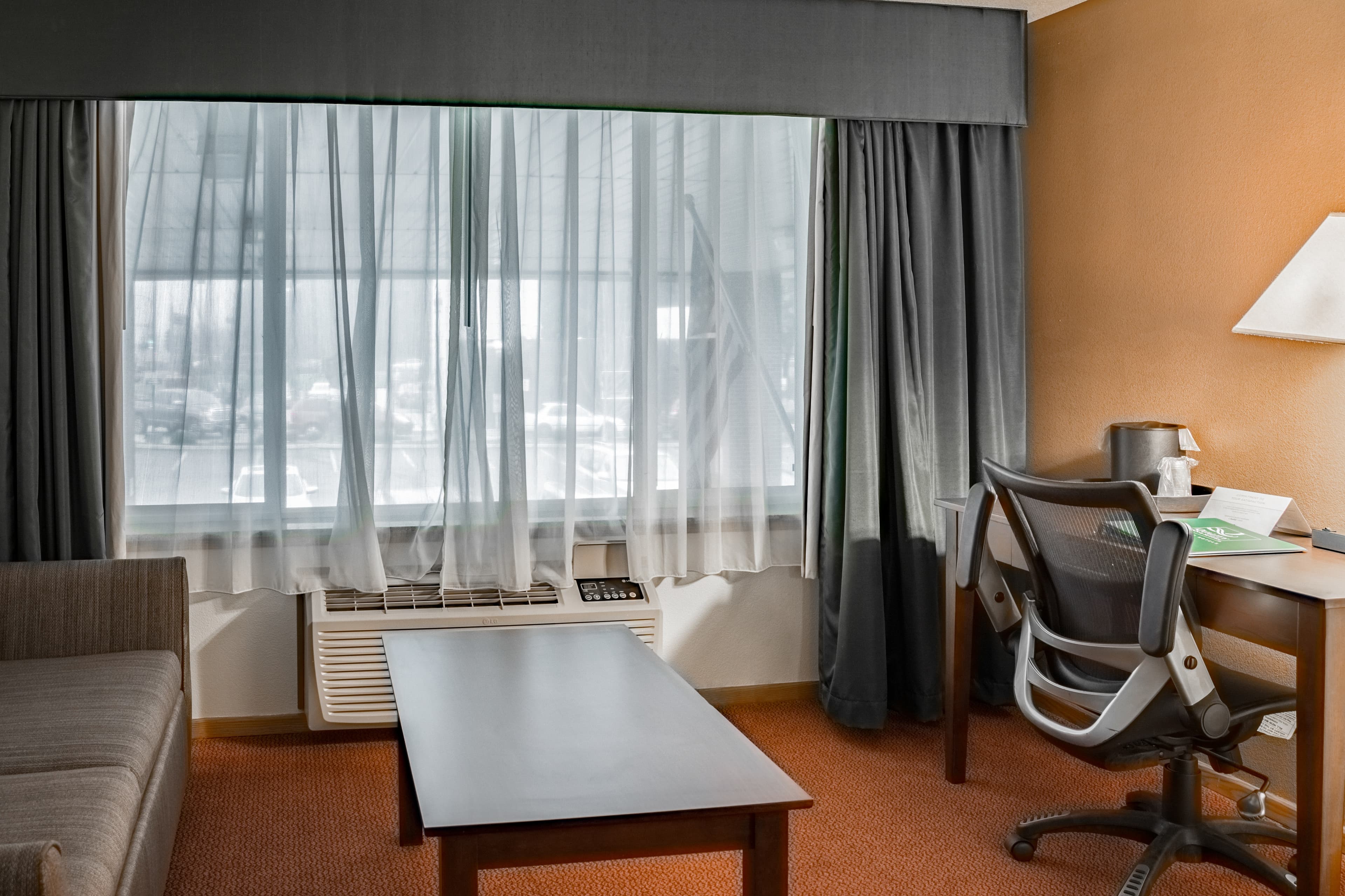 Quality Inn & Suites Vancouver North — 15