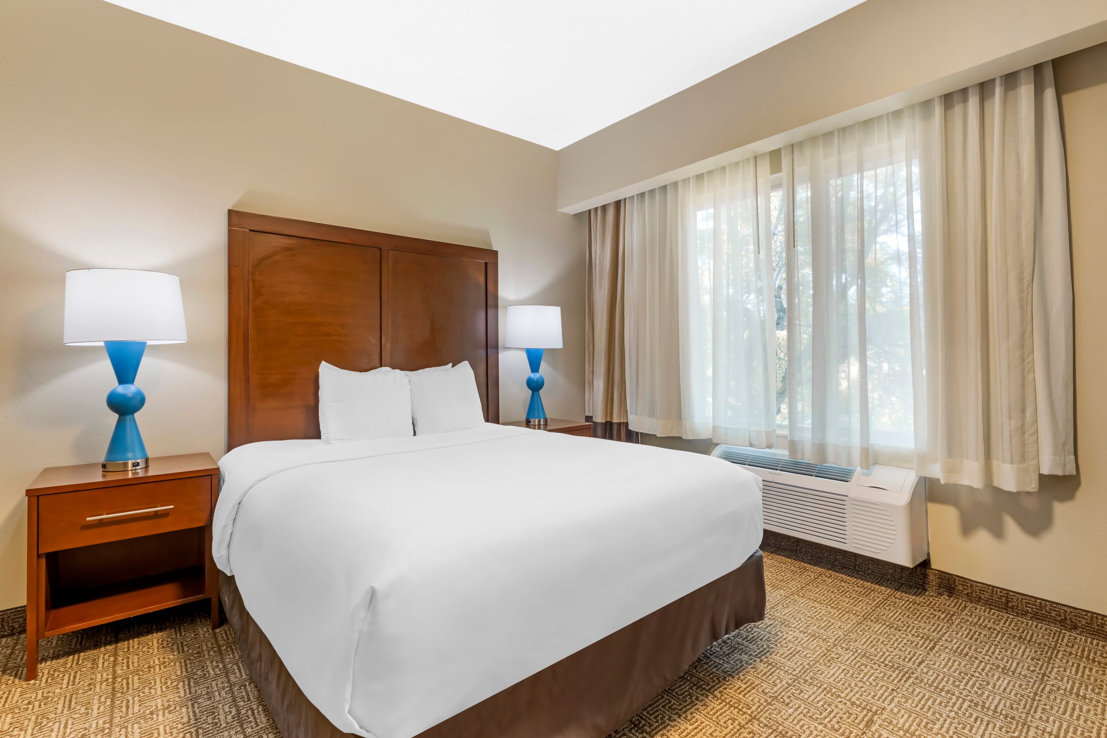 Comfort Suites Near Vancouver Mall — 24