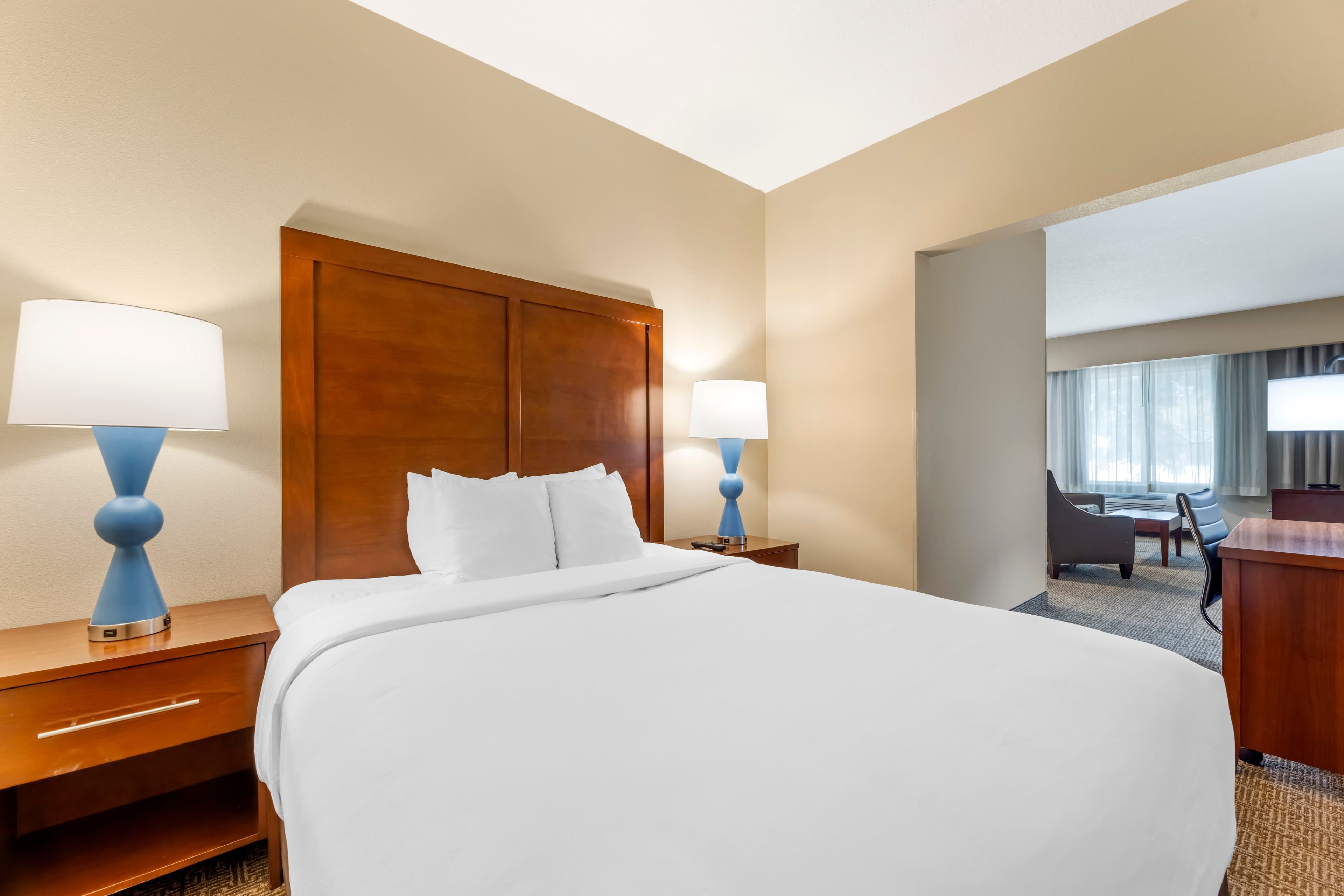 Comfort Suites Near Vancouver Mall — 26