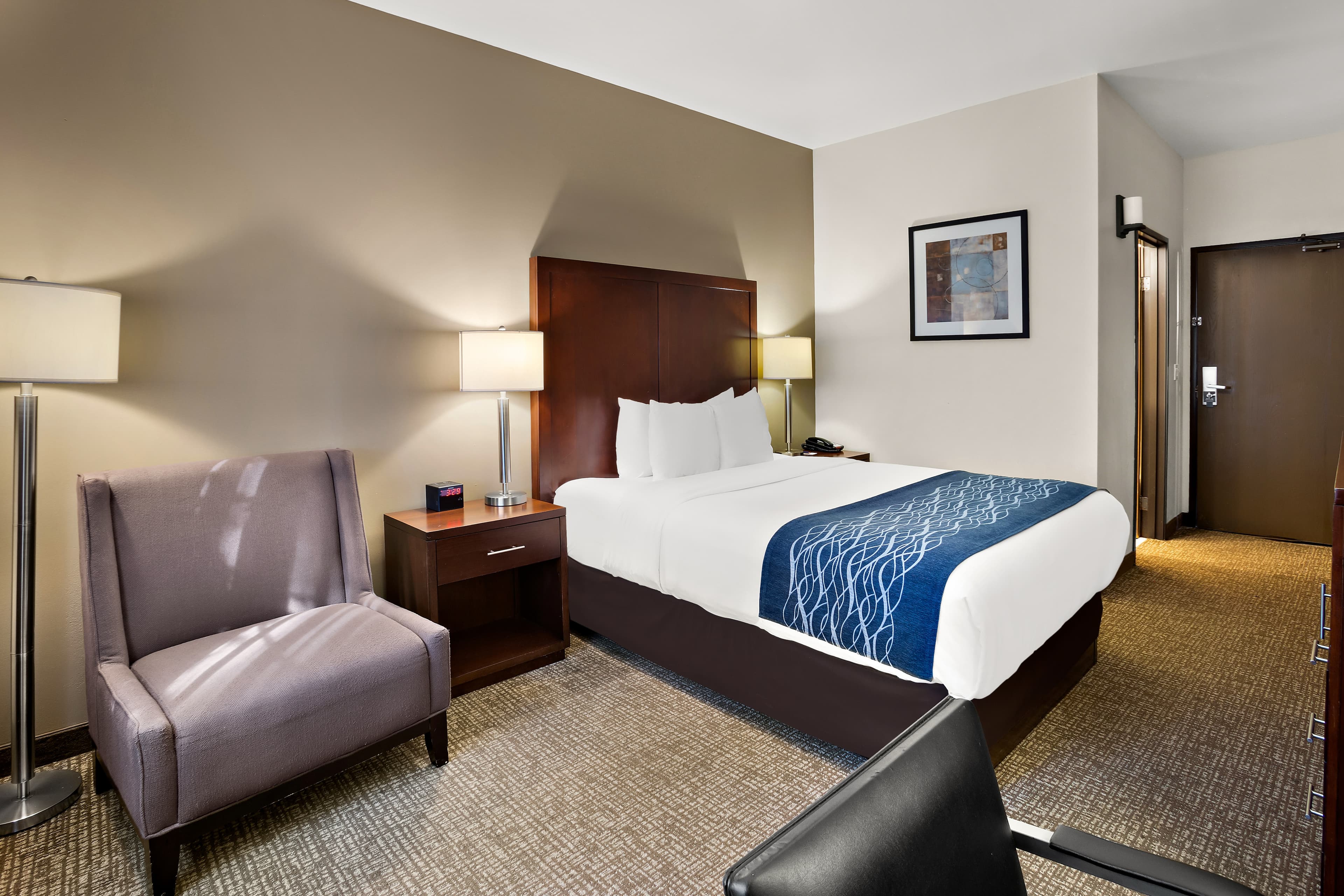 Comfort Inn Lacey - Olympia — 11