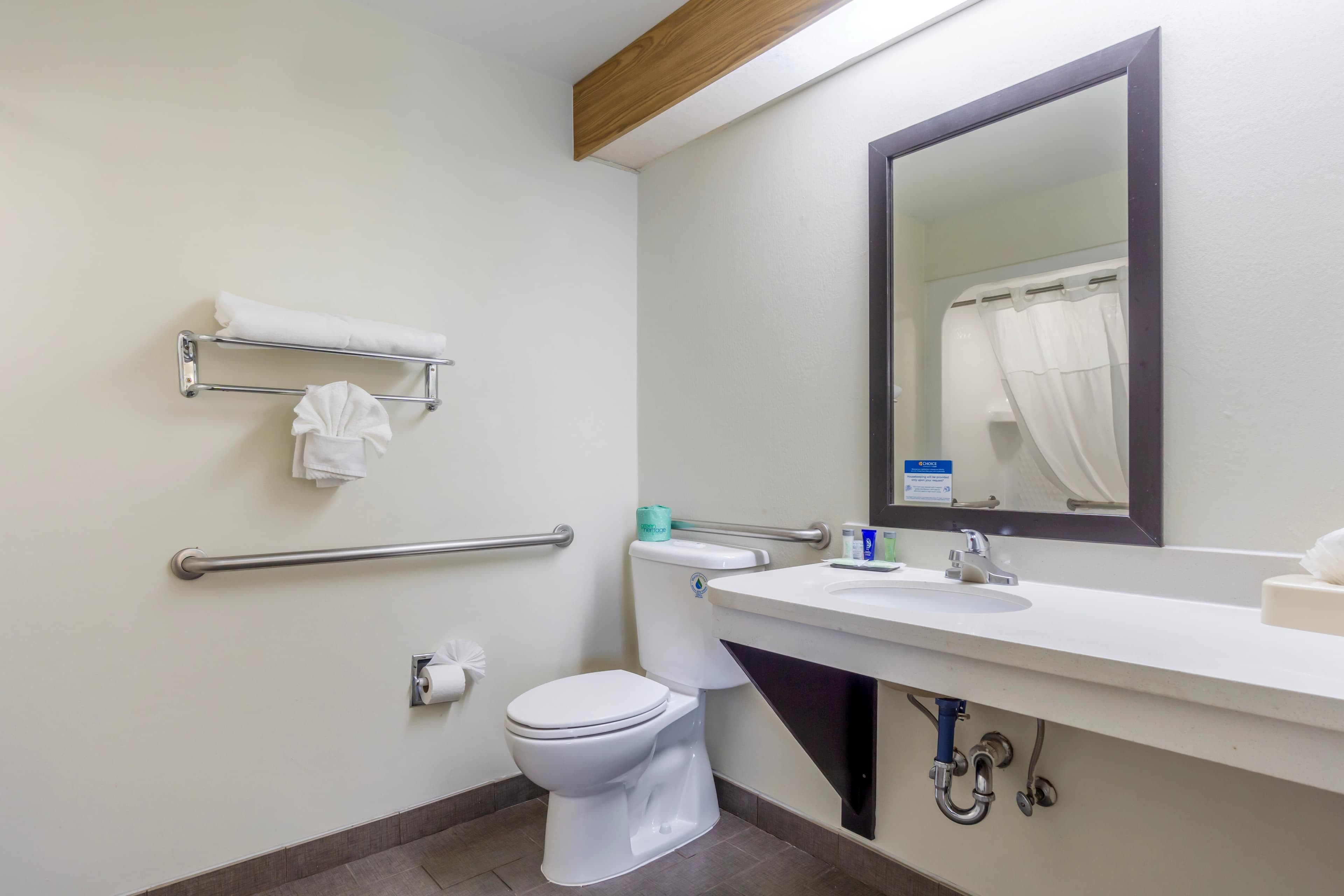 Sleep Inn Sea Tac Airport - Image 5