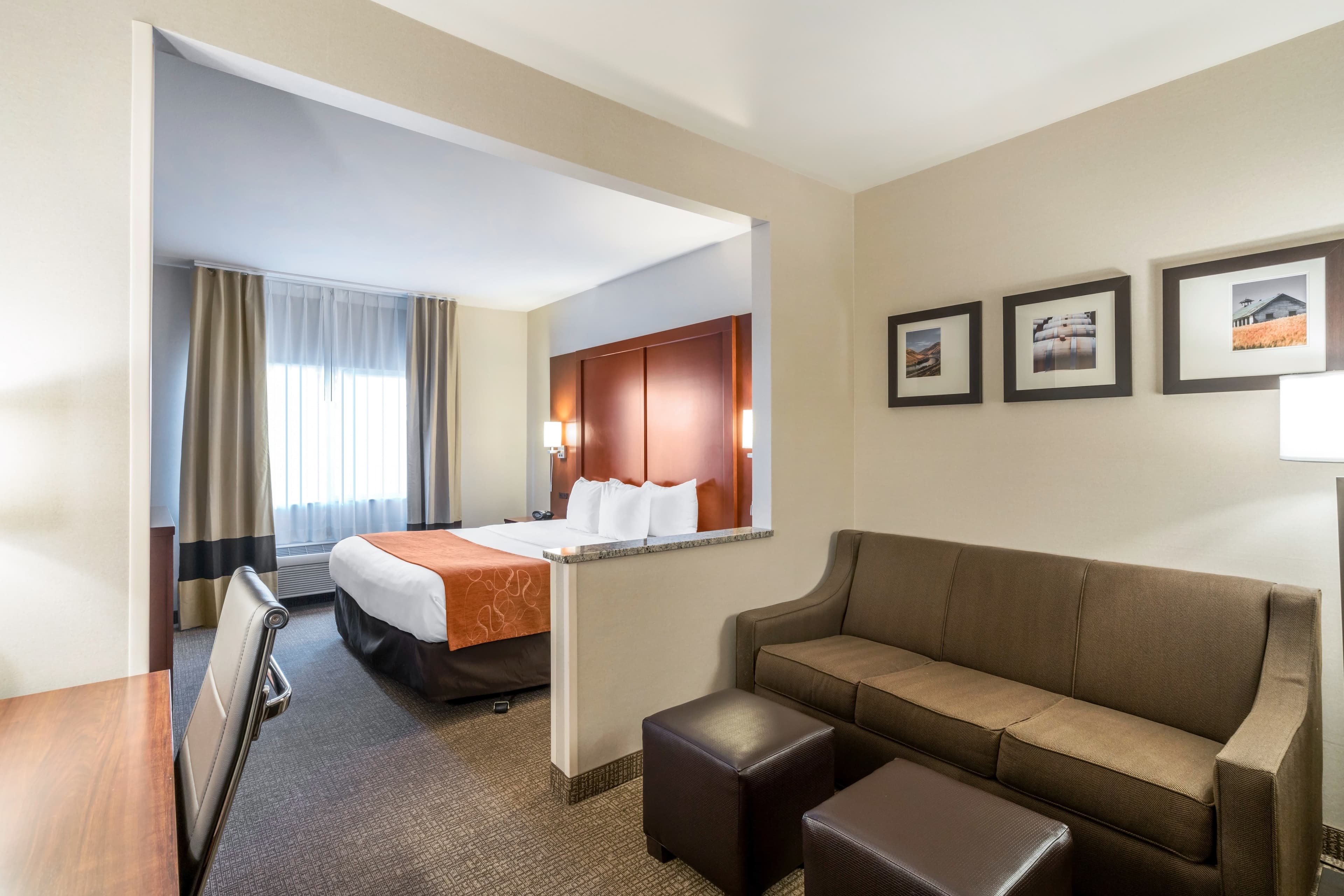 Comfort Suites Yakima - Image 3