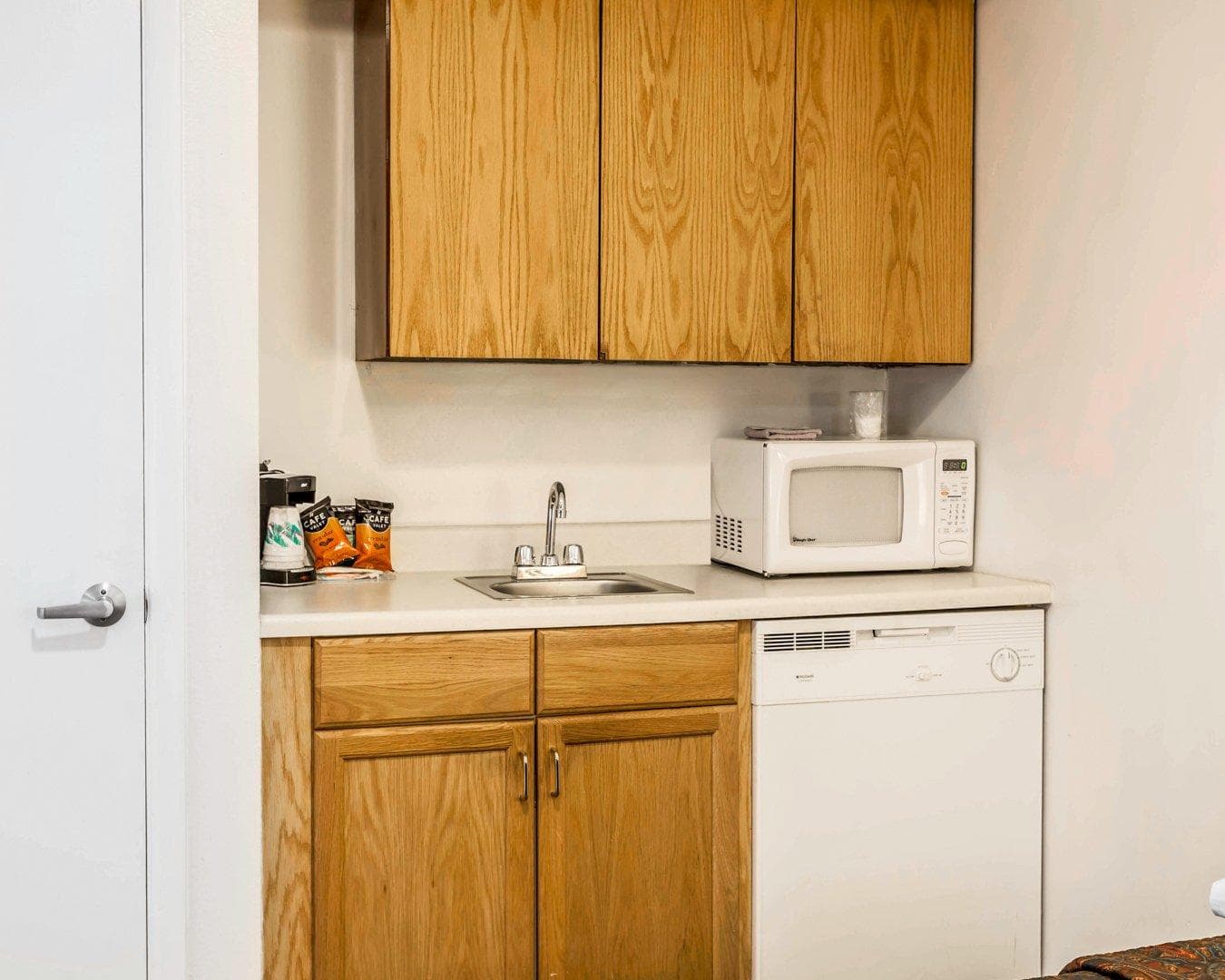 Rodeway Inn & Suites Omak - Okanogan — 34