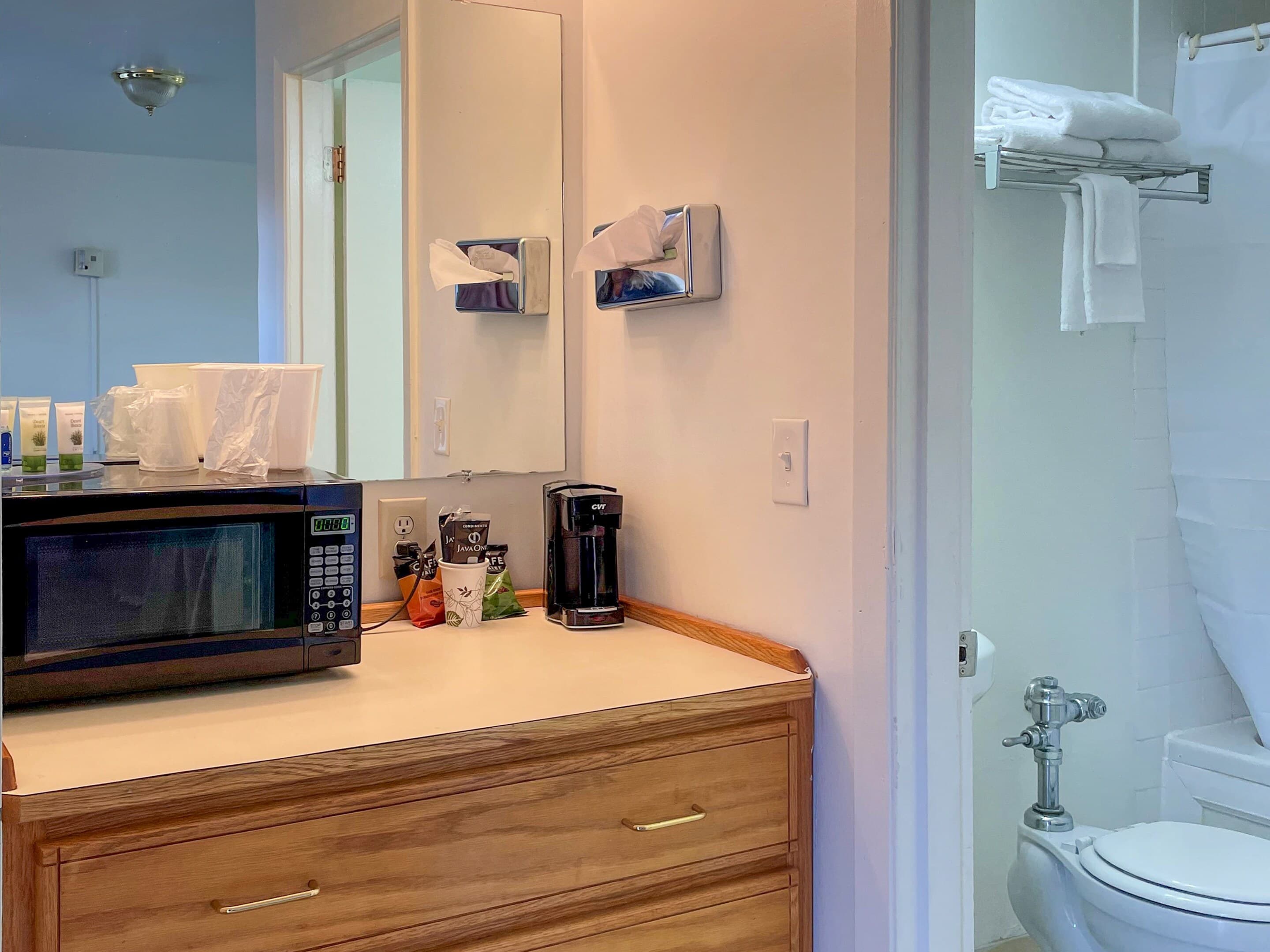 Rodeway Inn & Suites Omak - Okanogan - Image 3