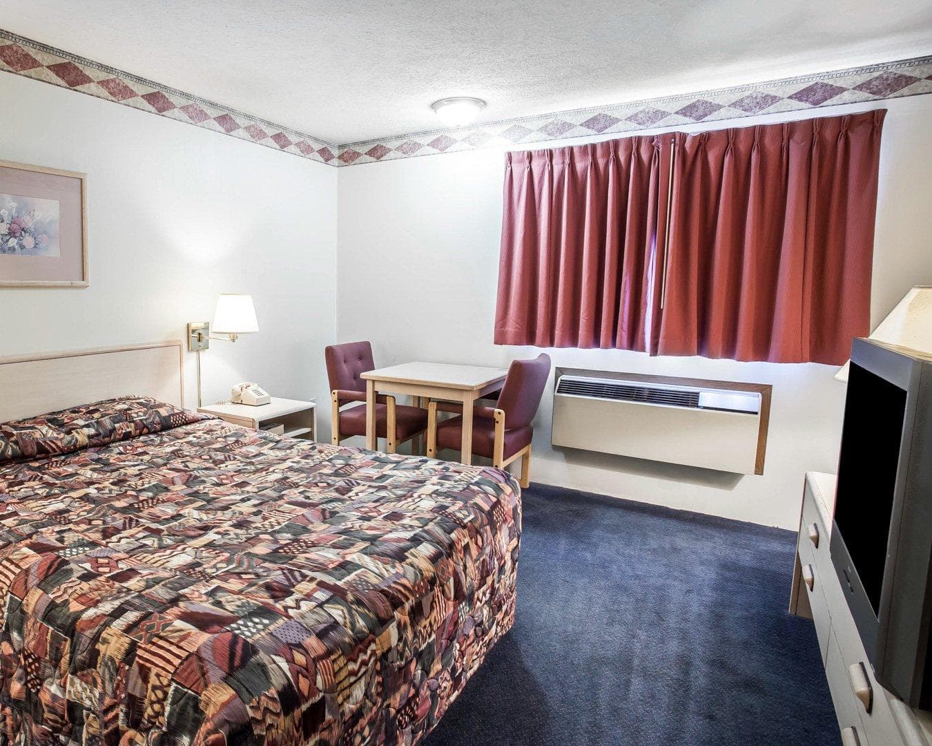 Rodeway Inn & Suites Spokane East — 15