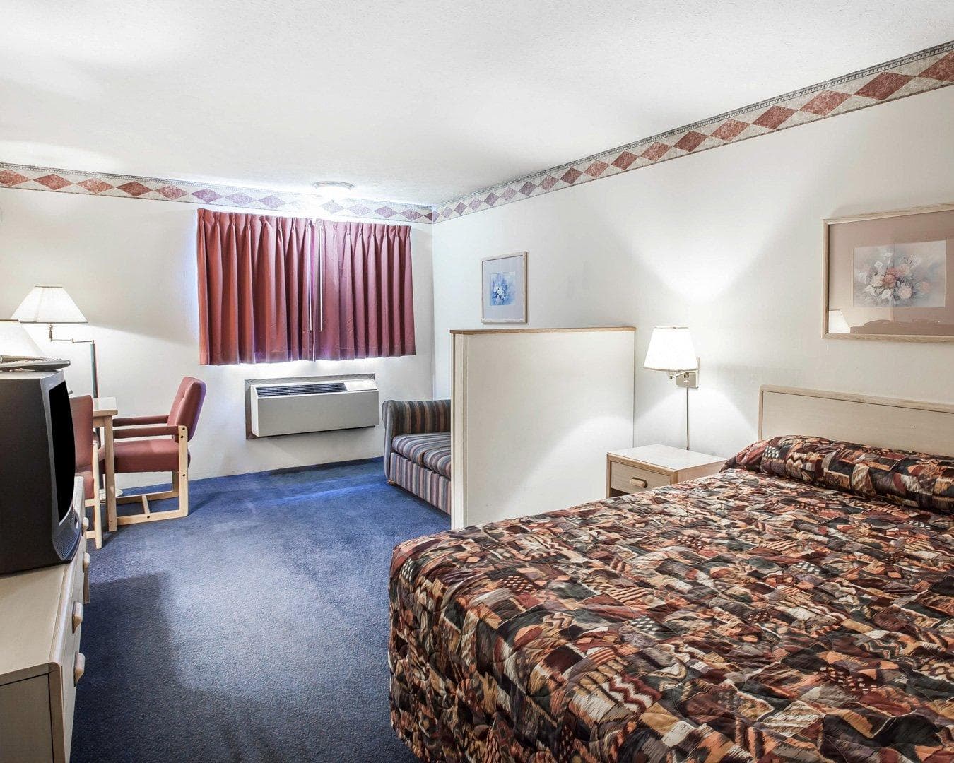 Rodeway Inn & Suites Spokane East — 30