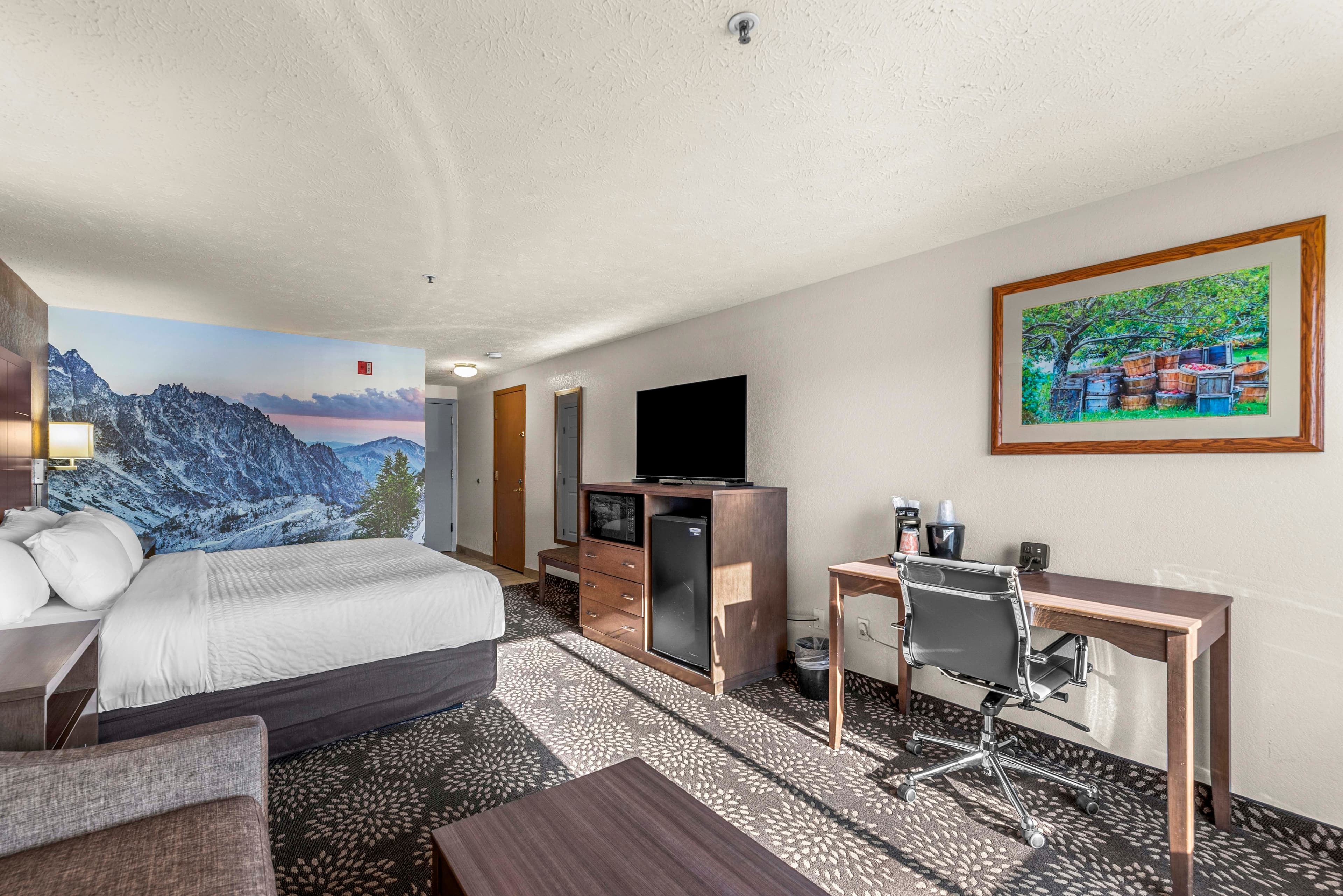Clarion Pointe Wenatchee — 6