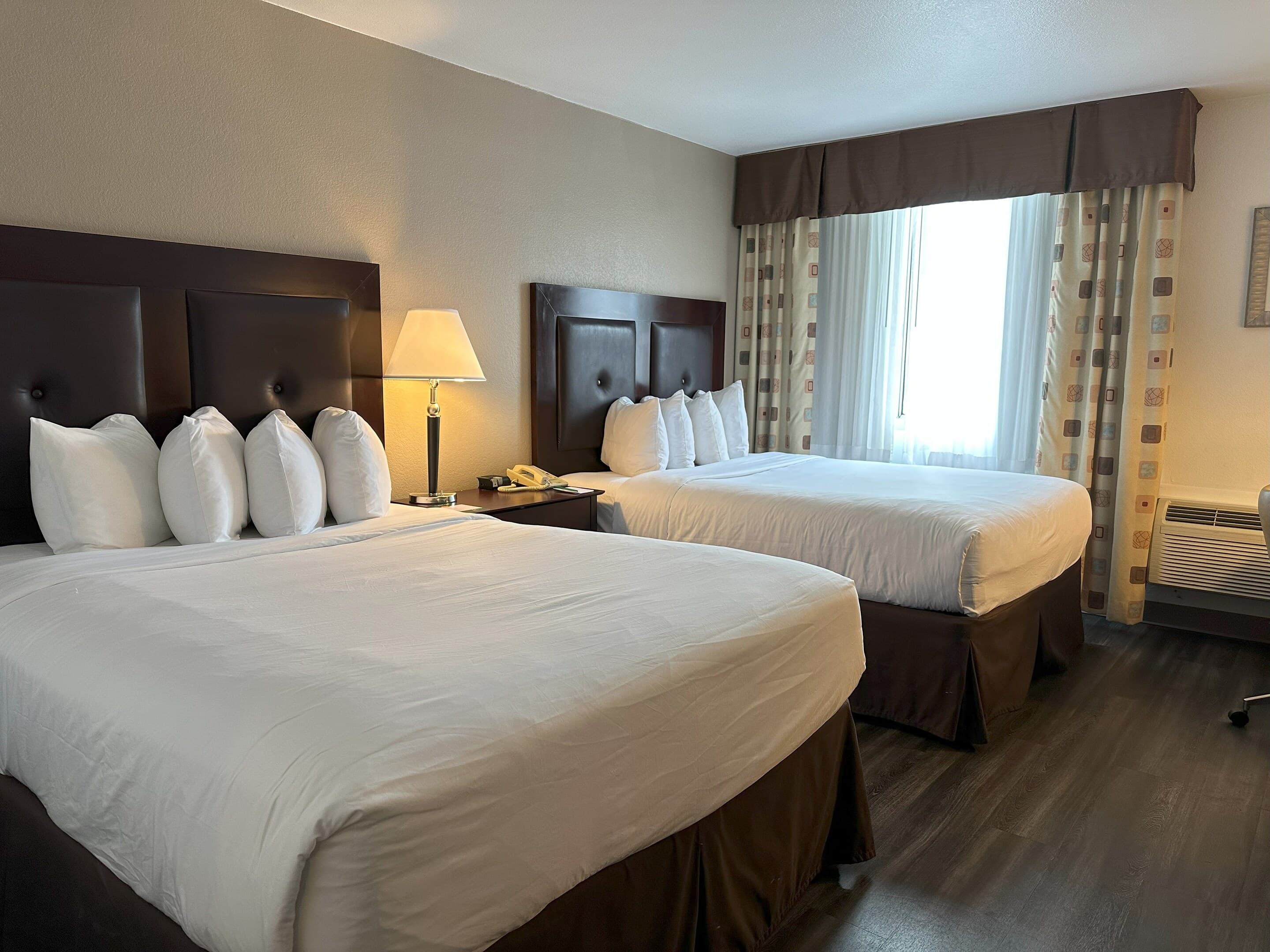Quality Inn & Suites Everett — 9