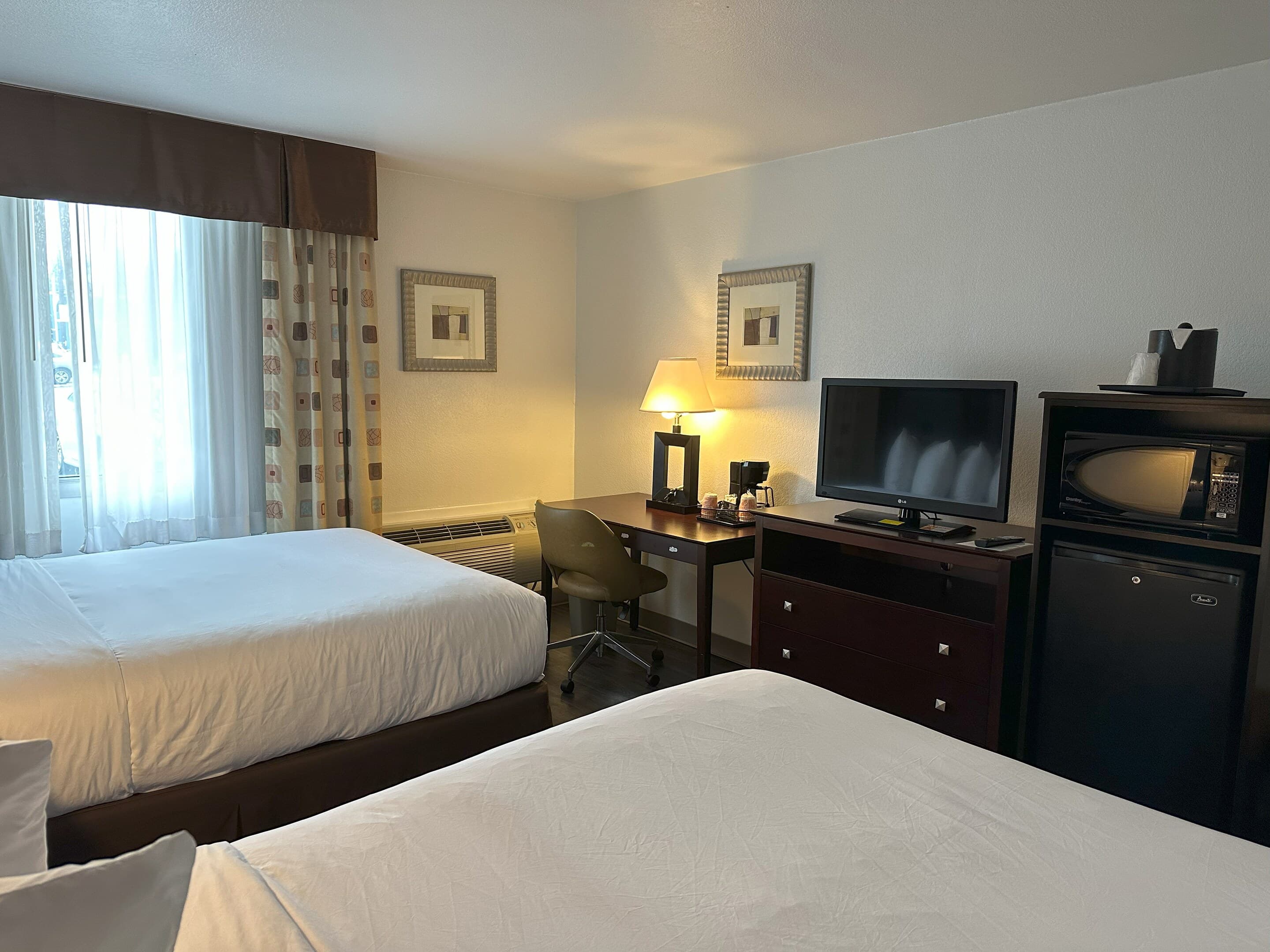 Quality Inn & Suites Everett — 12