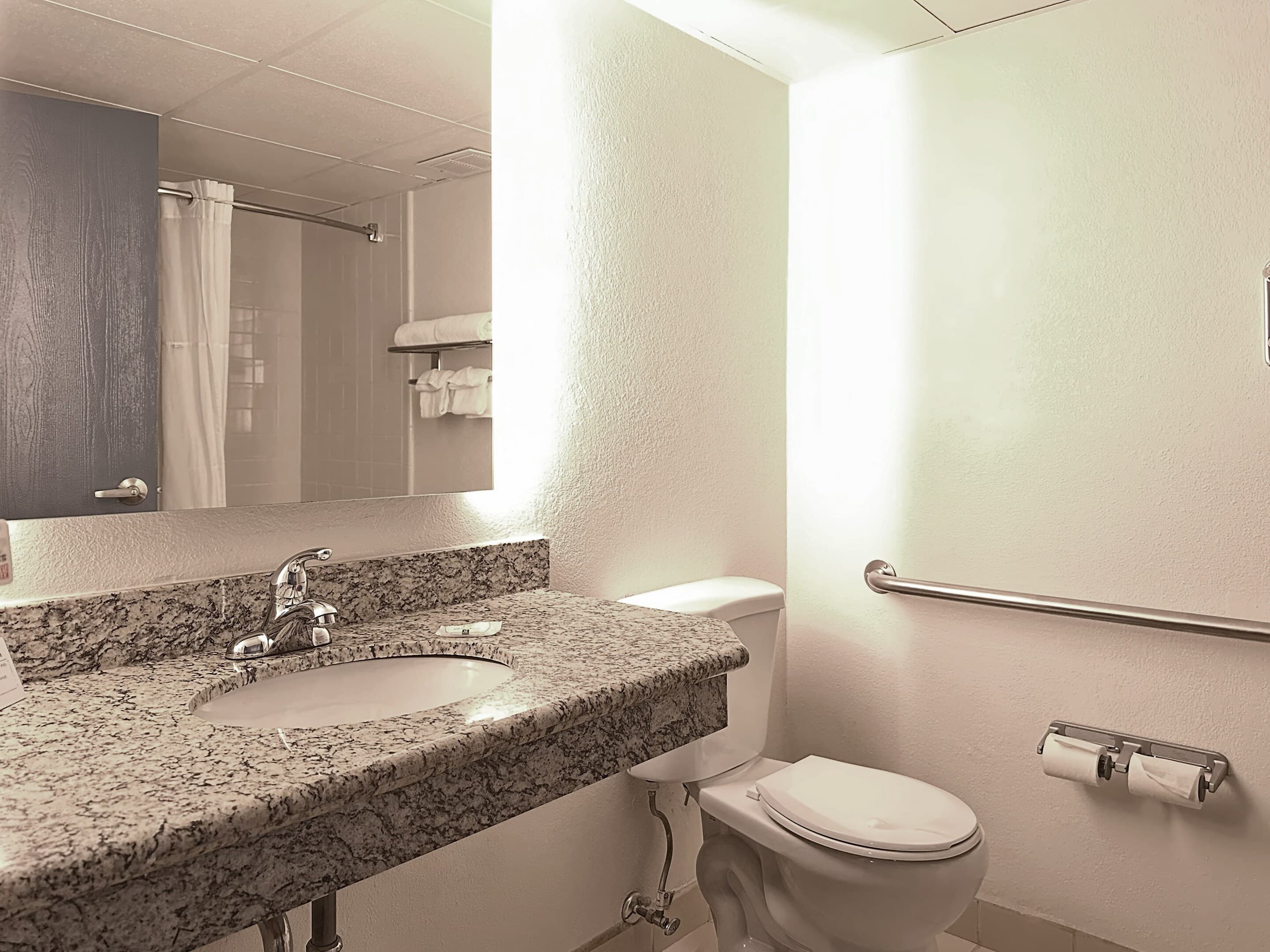Quality Inn & Suites Everett — 22