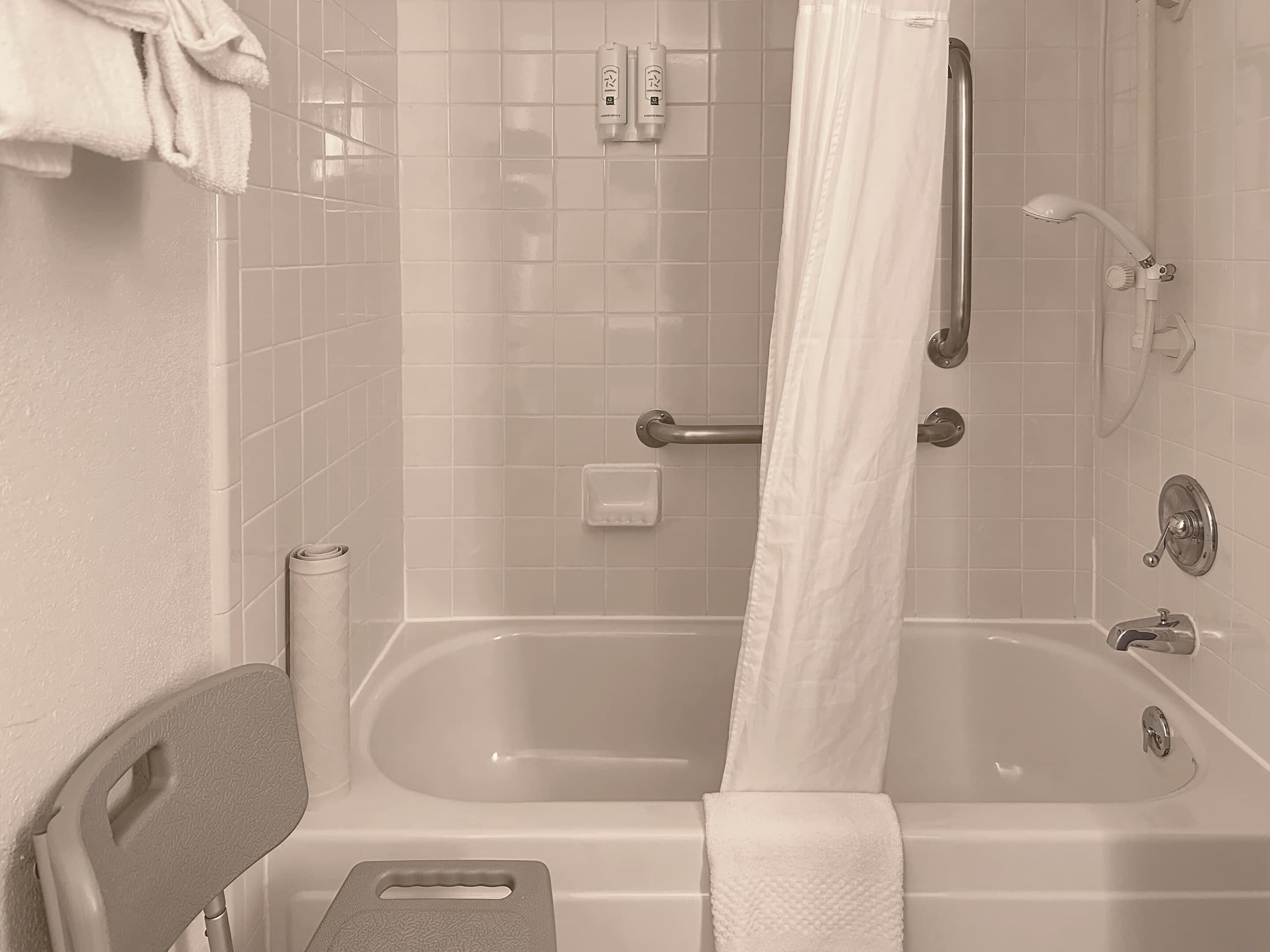 Quality Inn & Suites Everett — 23