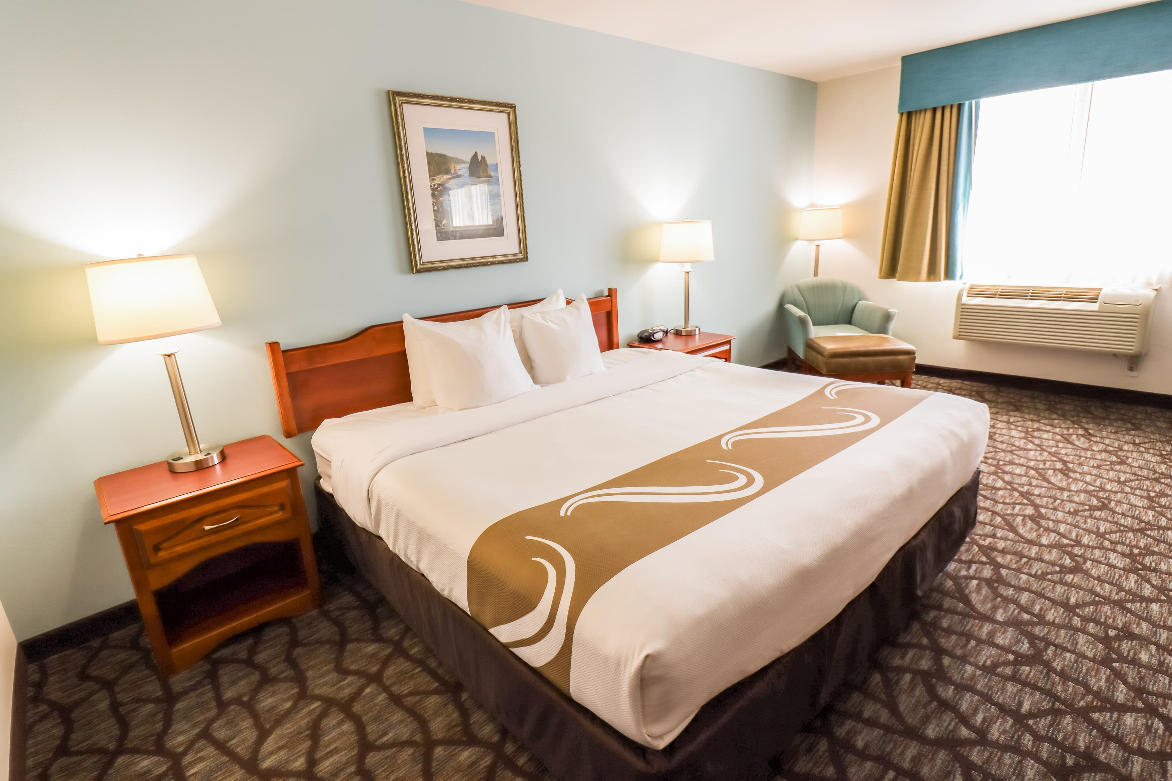 Quality Inn & Suites Sequim at Olympic National Park - Image 2