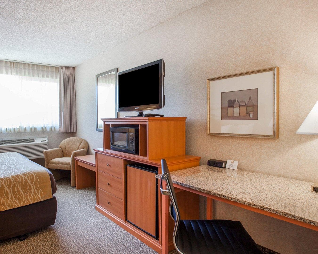 Quality Inn Kirkland — 9