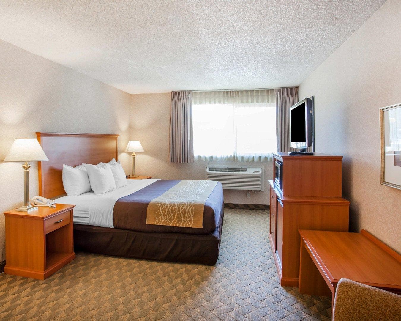 Quality Inn Kirkland - Image 2