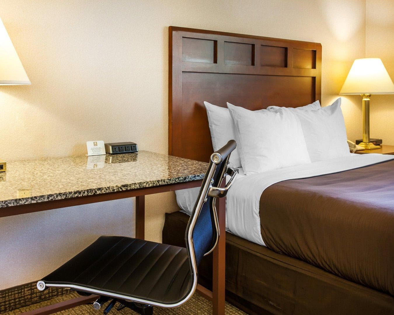 Quality Inn Kirkland — 12