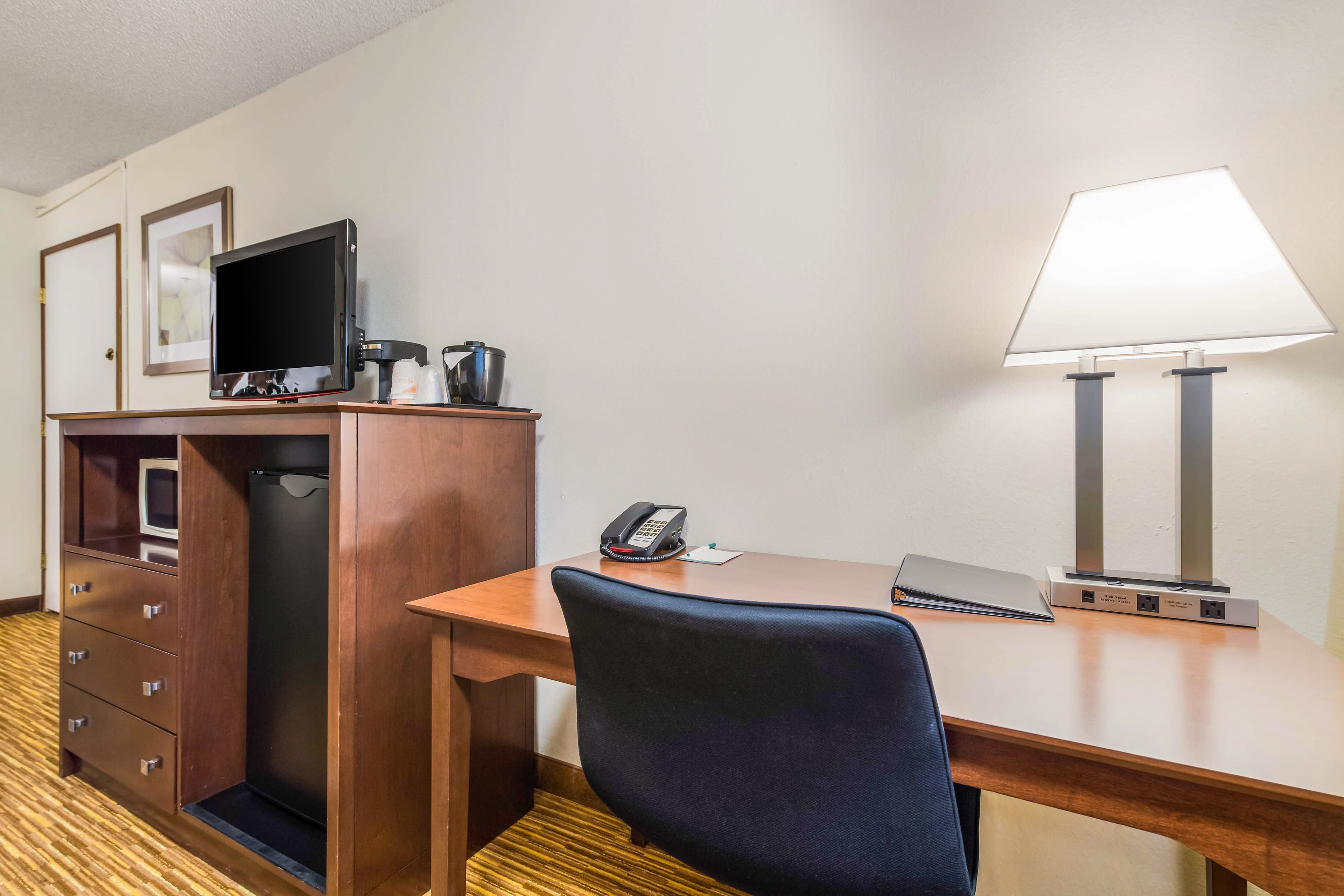 Quality Inn & Suites Lacey Olympia — 7