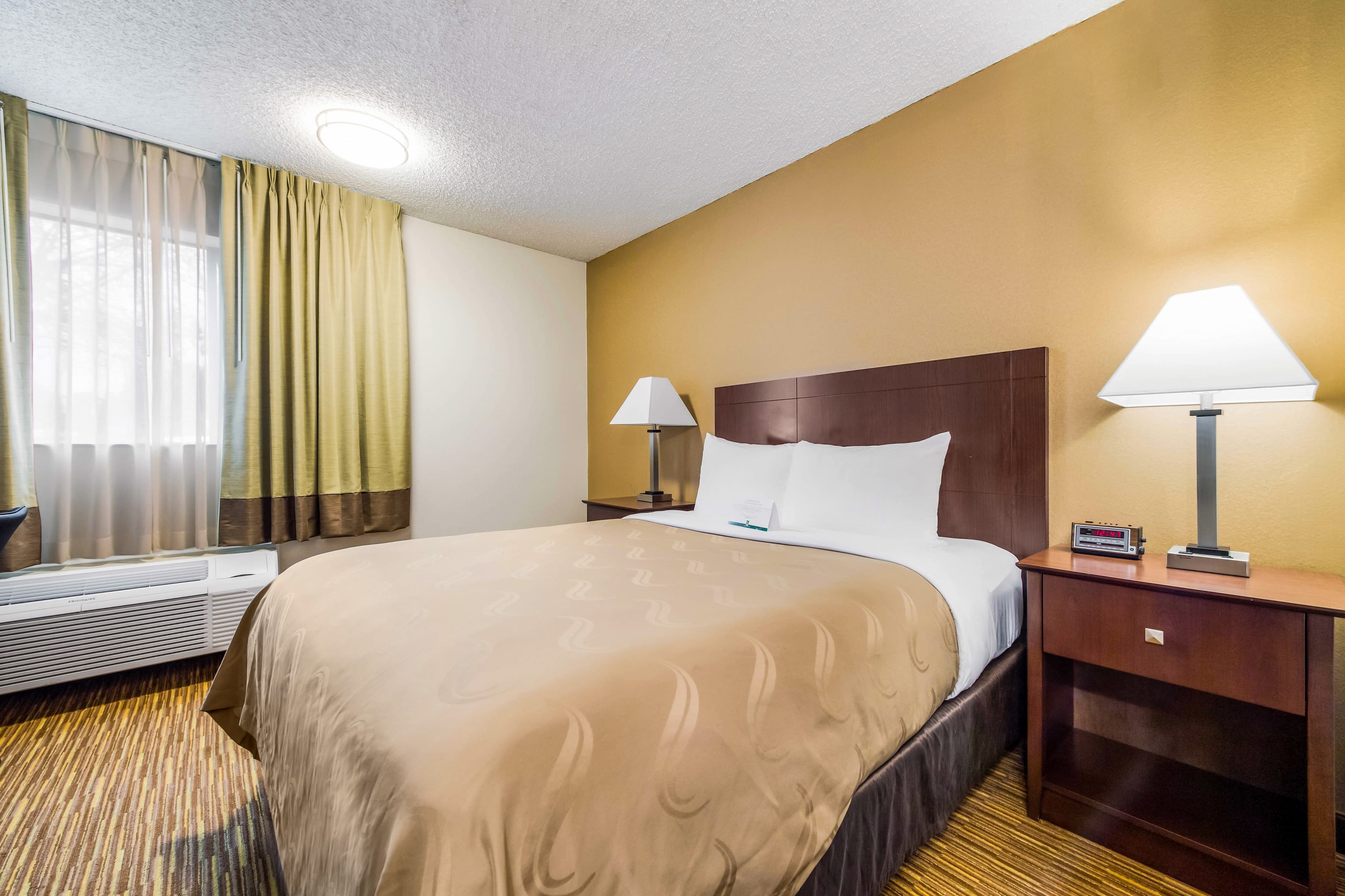 Quality Inn & Suites Lacey Olympia - Image 1