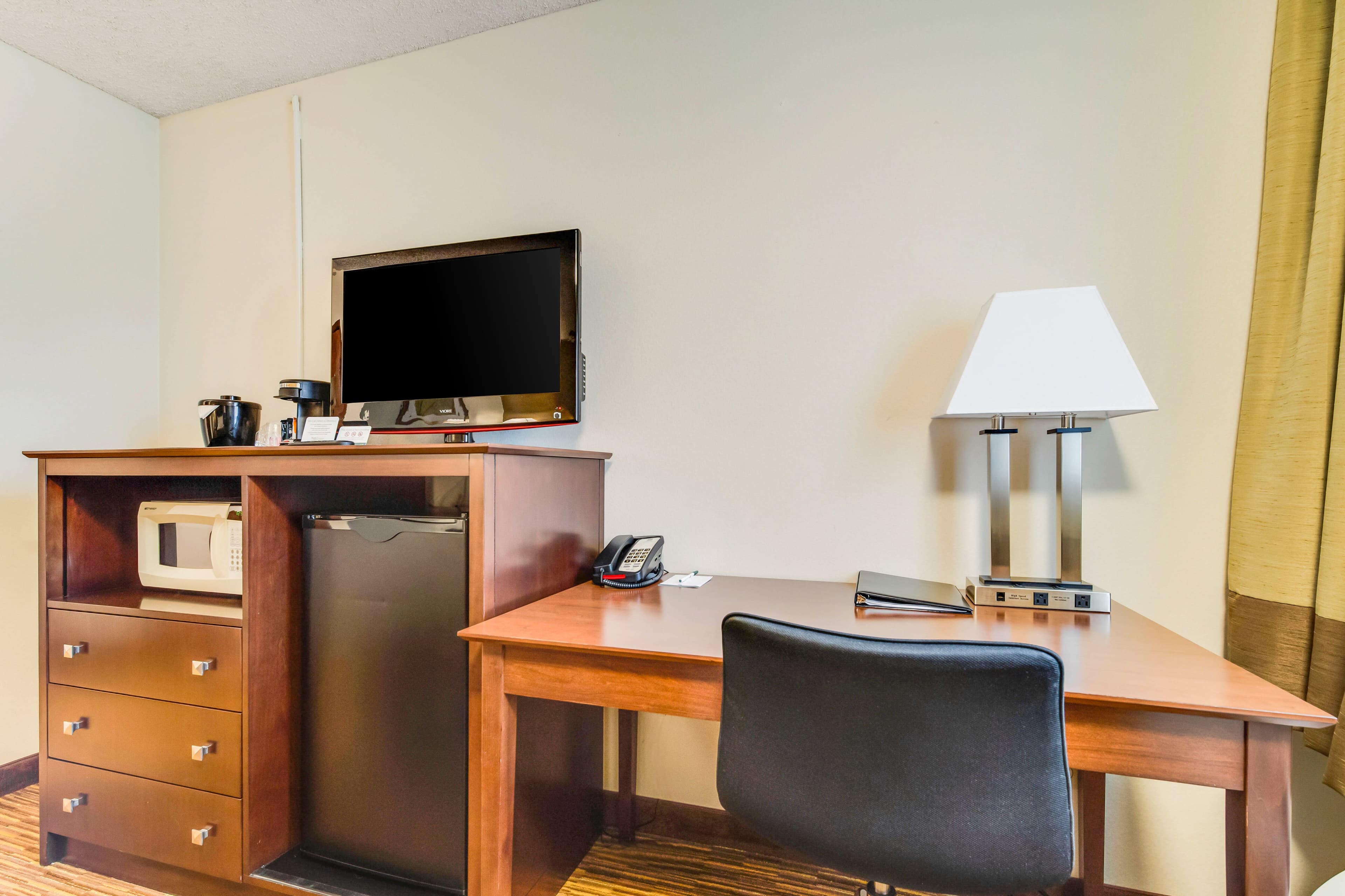 Quality Inn & Suites Lacey Olympia - Image 4