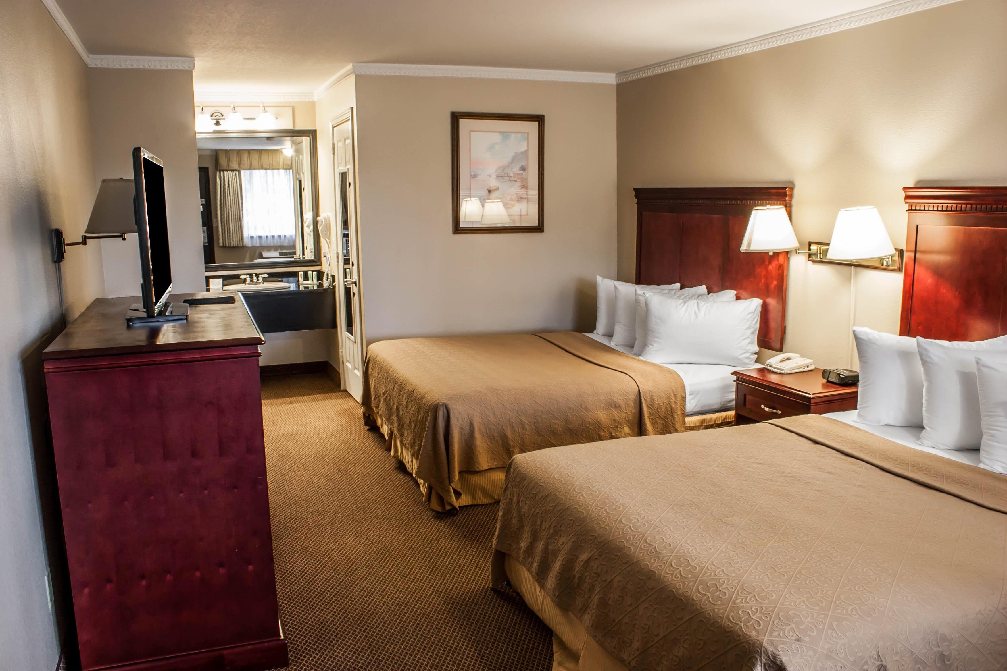 Quality Inn & Suites Fife Seattle - Image 5