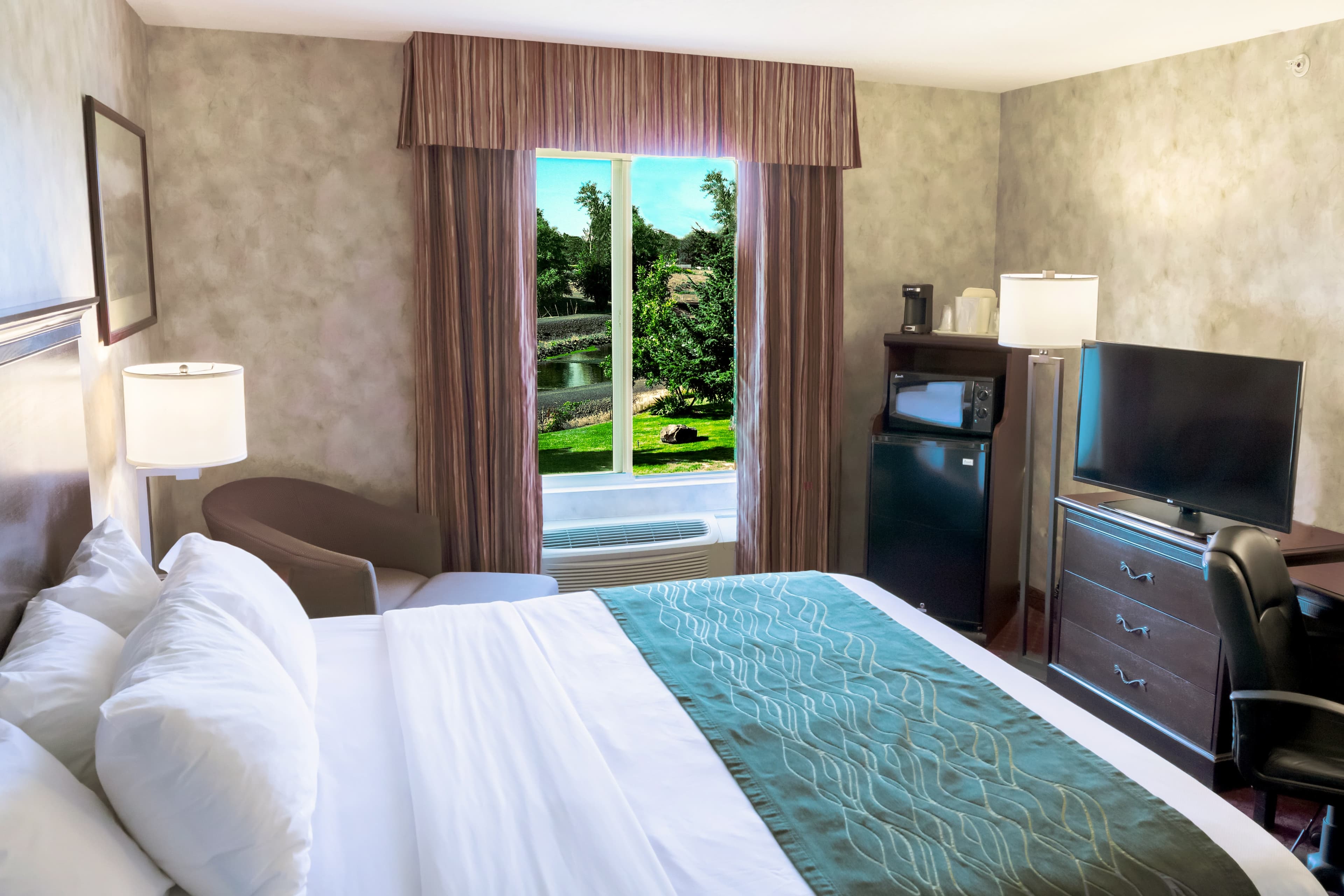 Comfort Inn & Suites Walla Walla — 10