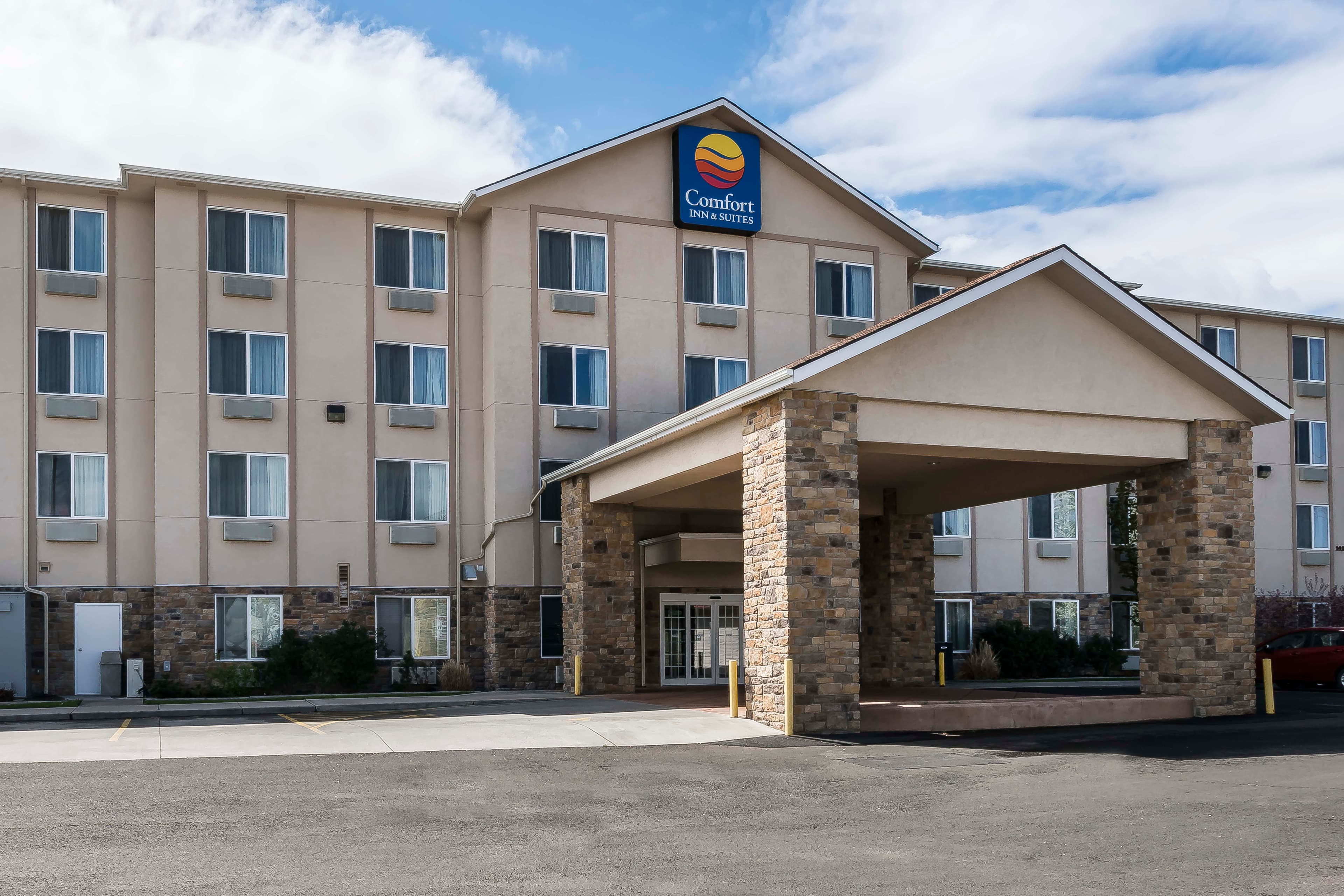 Comfort Inn & Suites Walla Walla - Image 1