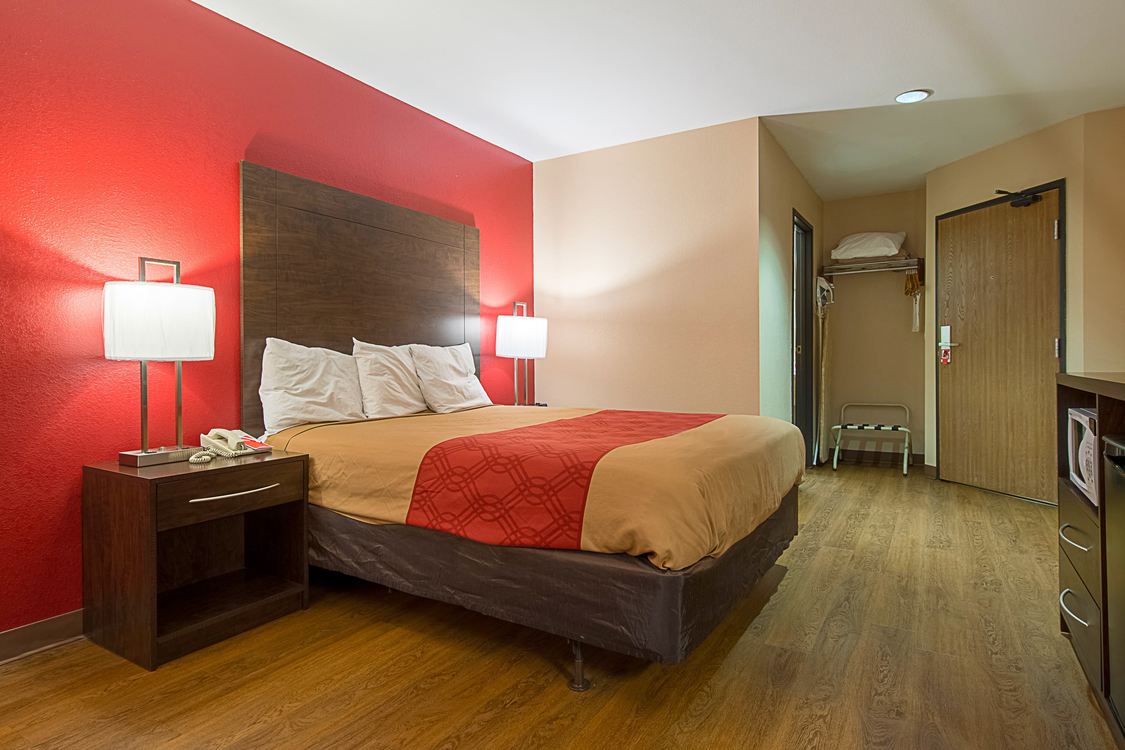 Econo Lodge Buckley Bonney Lake — 17
