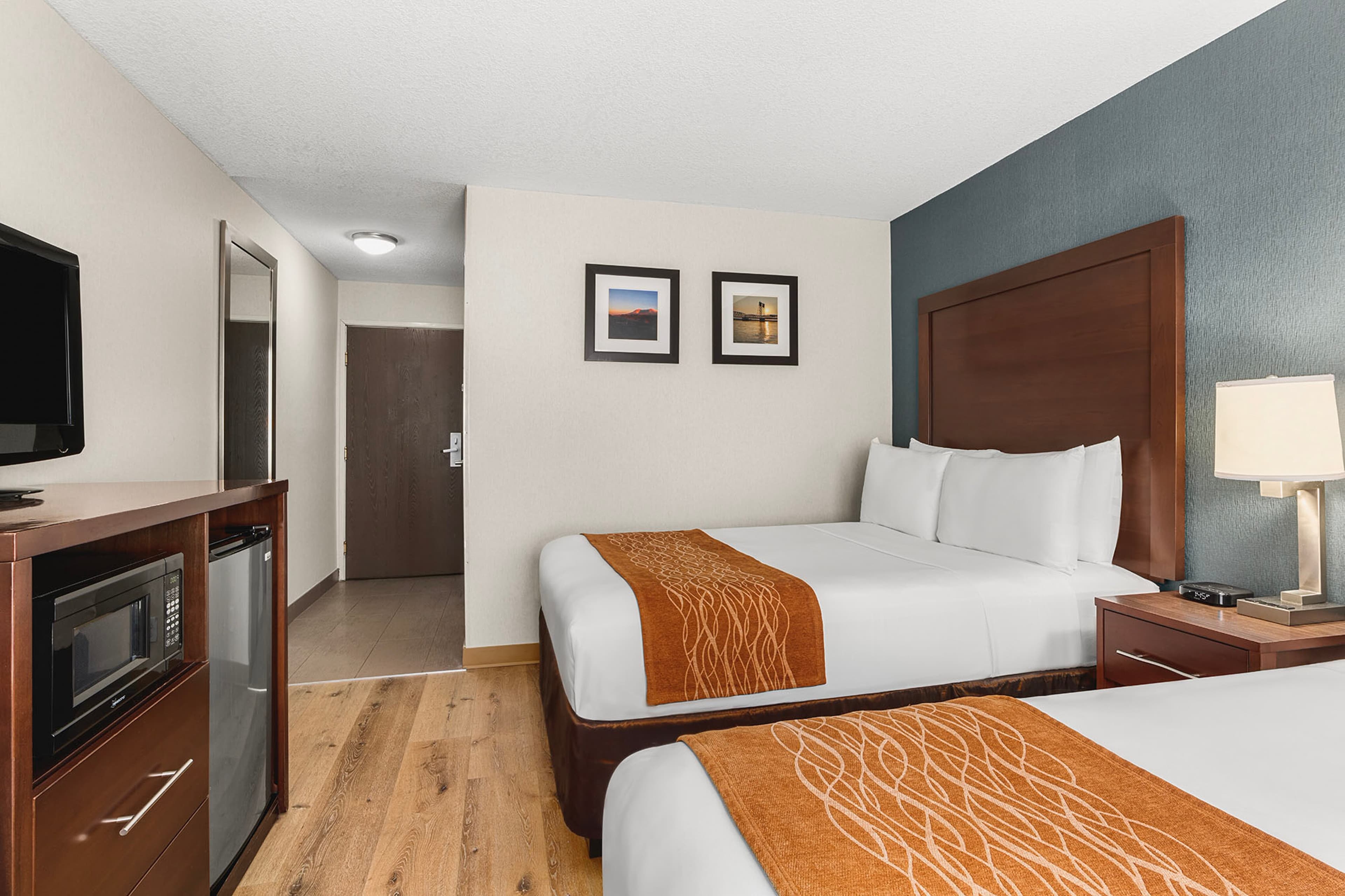 Comfort Inn & Suites Vancouver Downtown City Center — 3