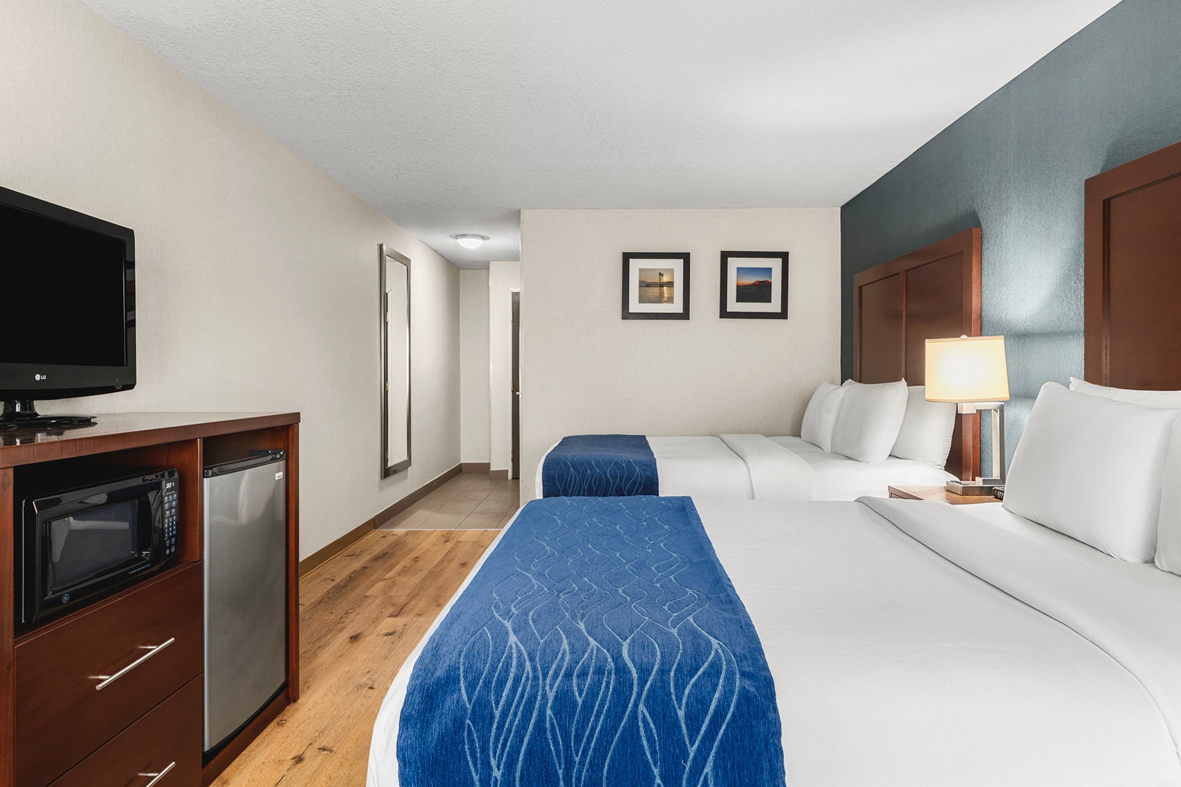 Comfort Inn & Suites Vancouver Downtown City Center — 8