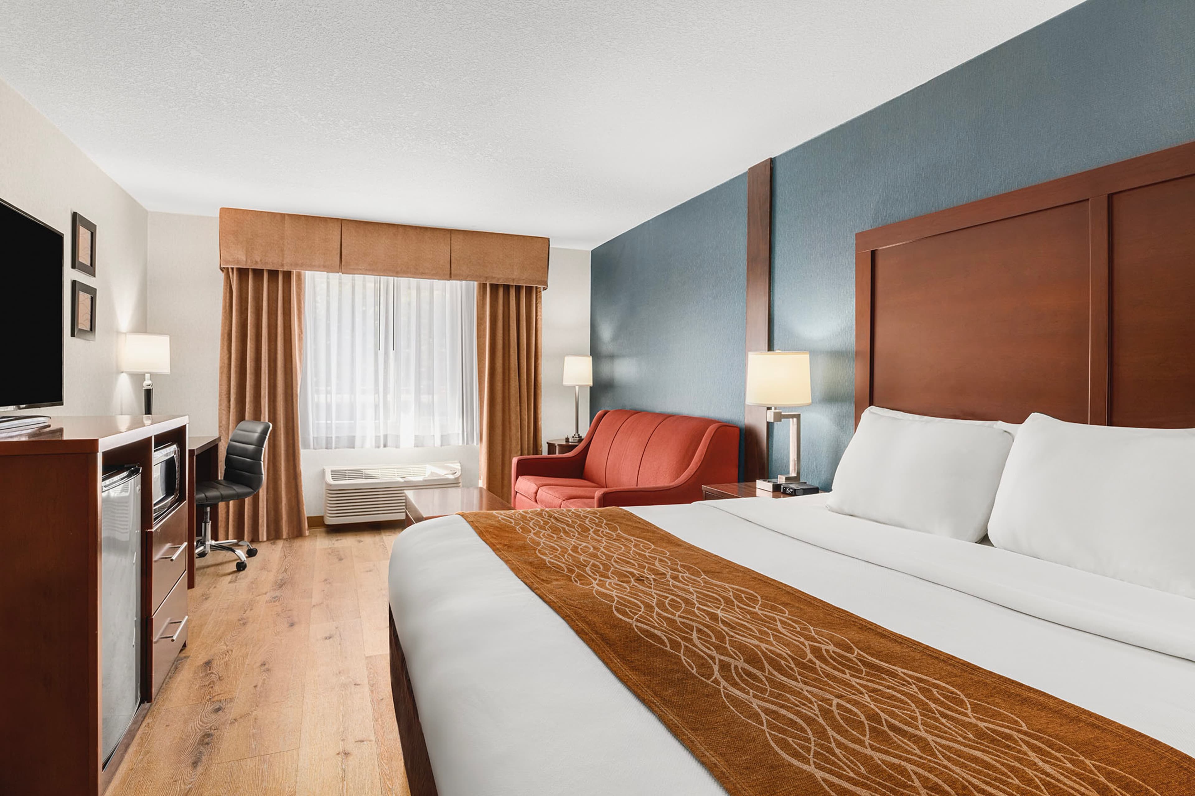 Comfort Inn & Suites Vancouver Downtown City Center — 6