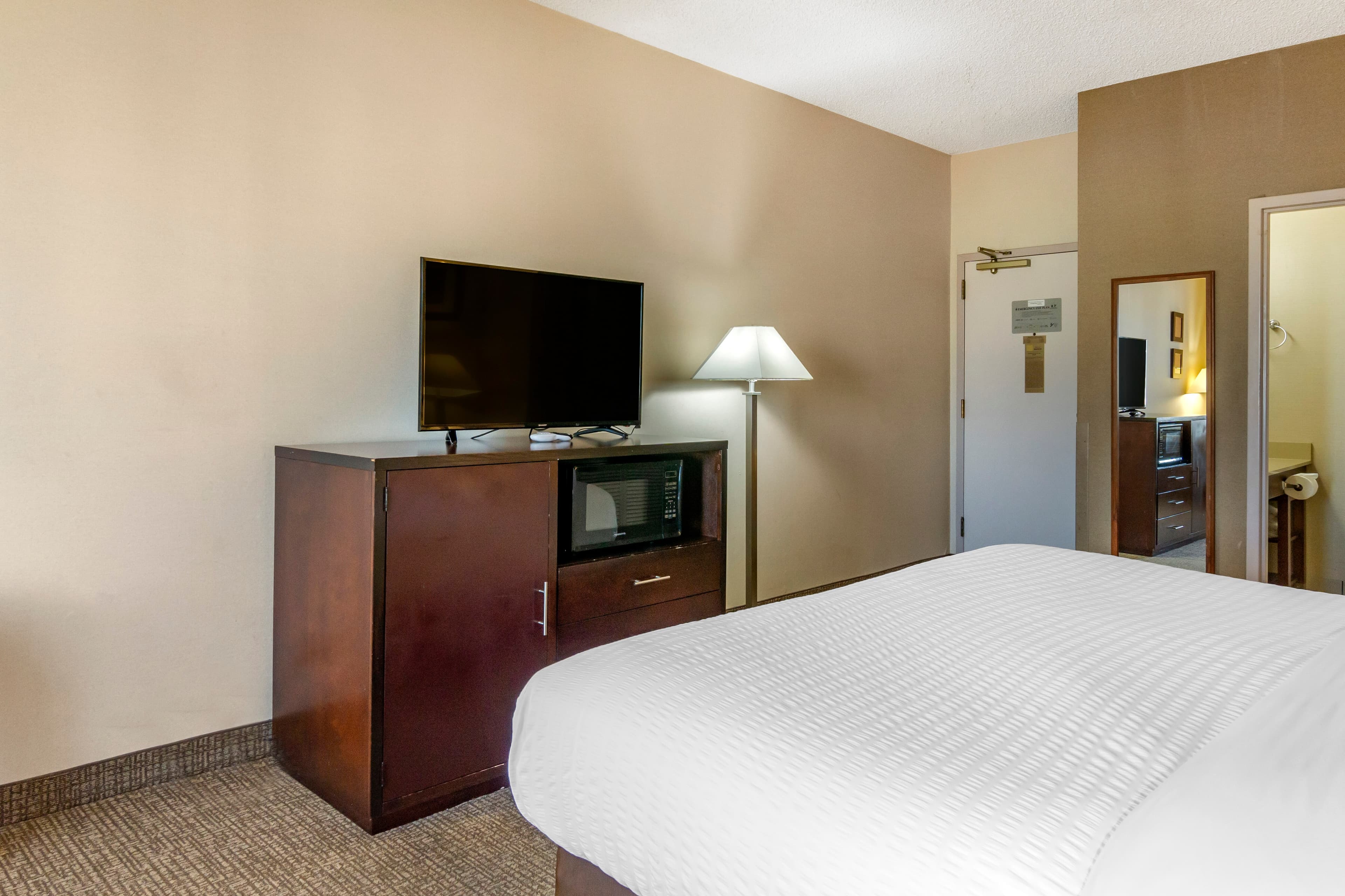 Comfort Inn & Suites Seattle North — 12
