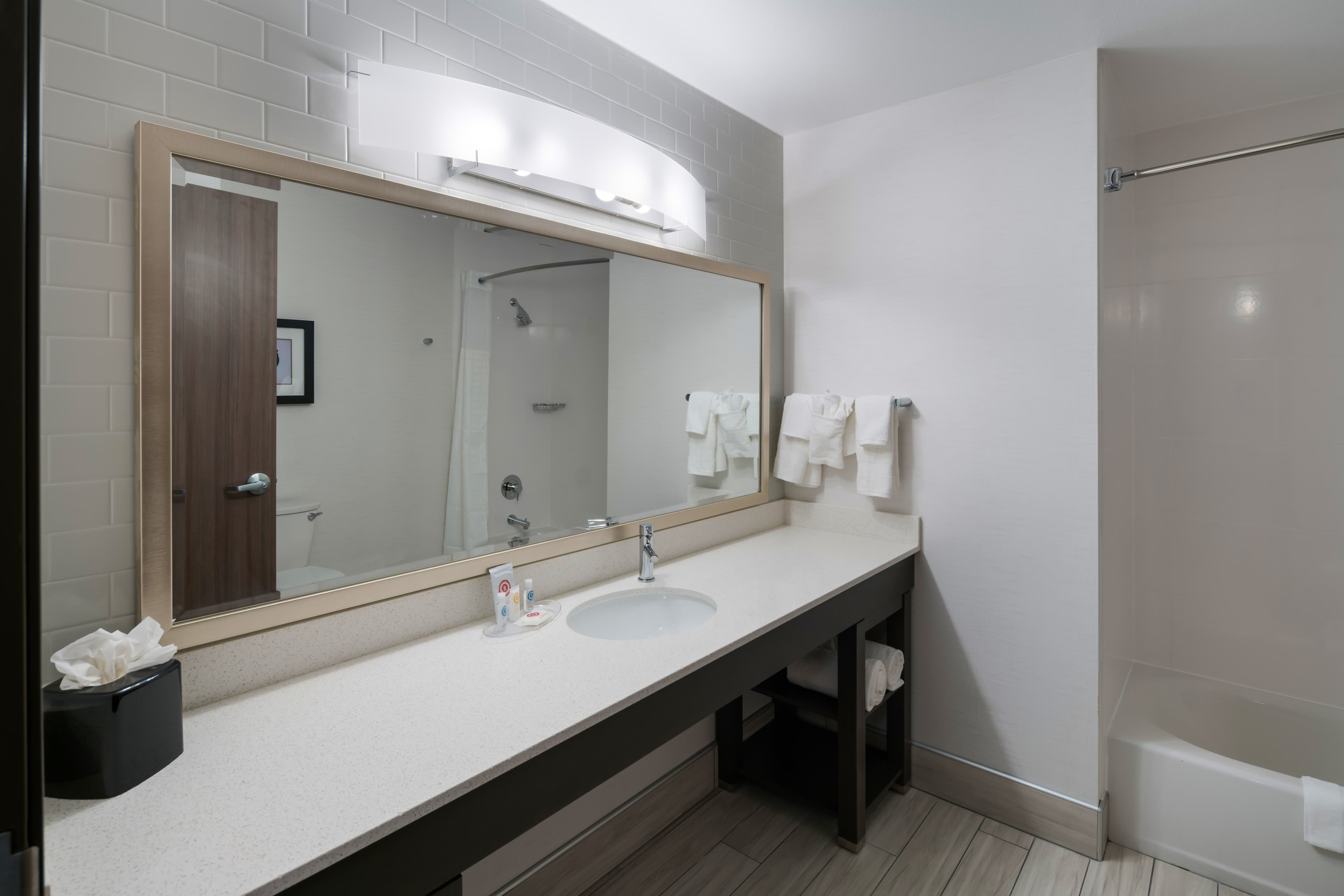 Comfort Suites Kennewick at Southridge — 38