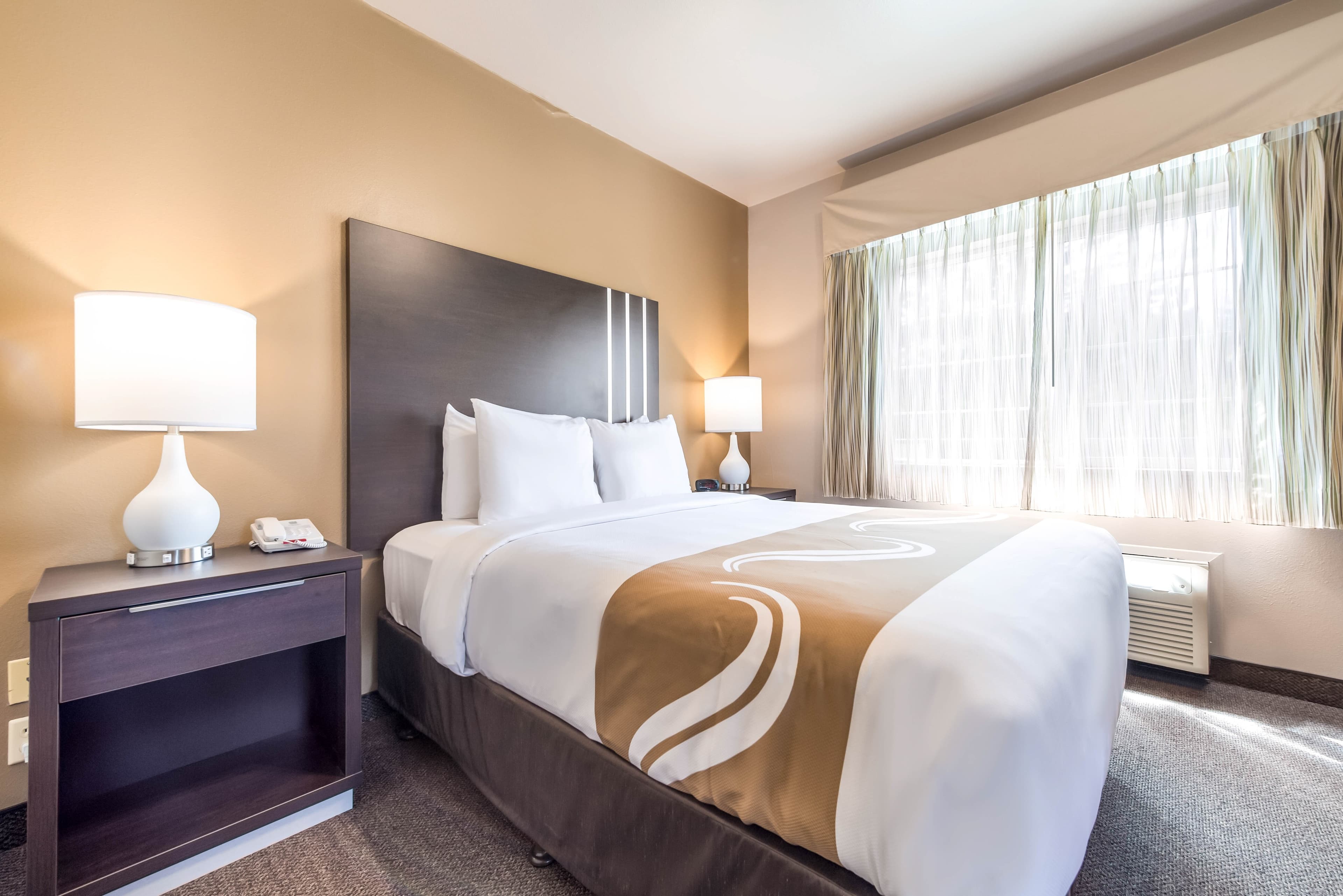 Quality Inn & Suites Bainbridge Island — 11