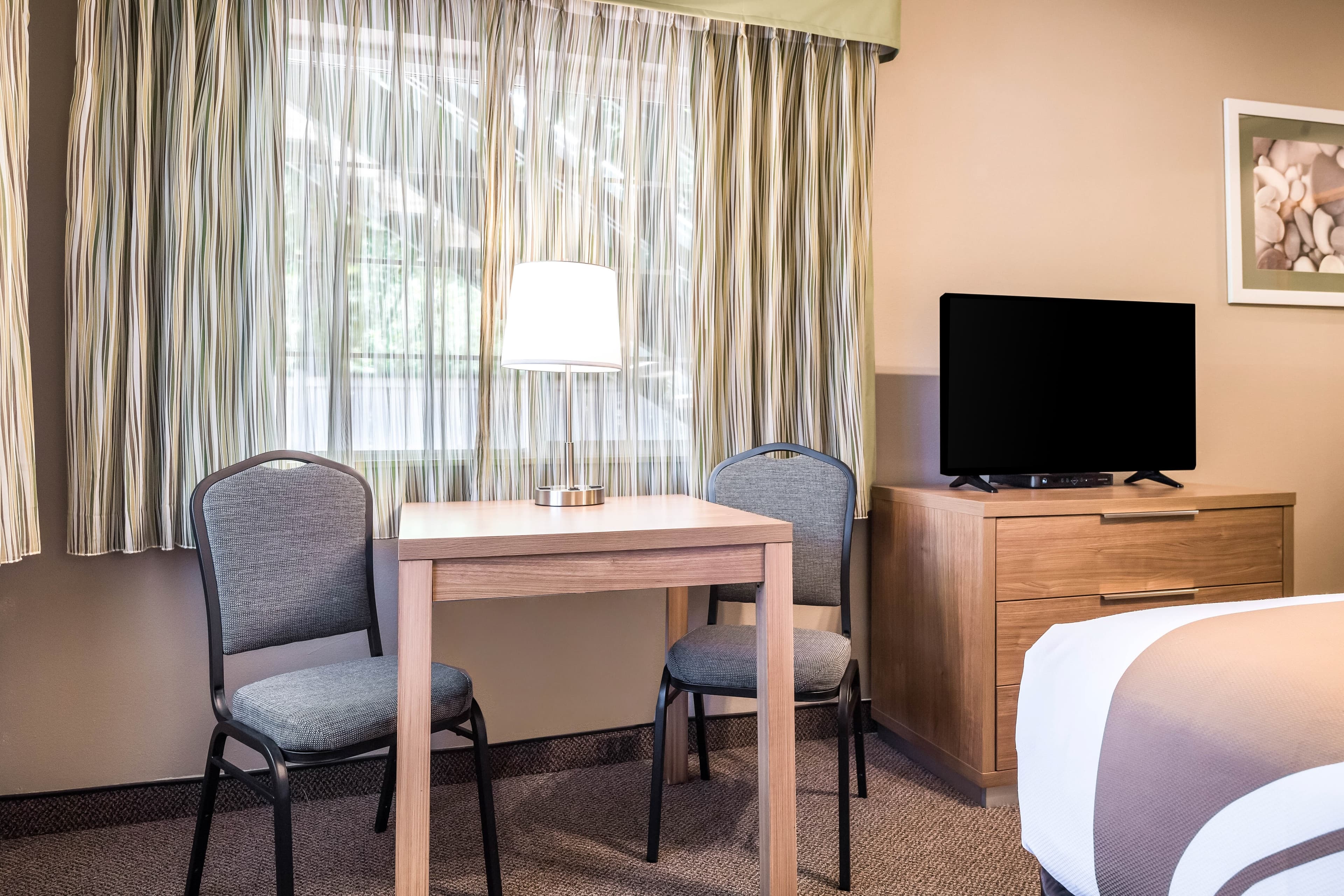 Quality Inn & Suites Bainbridge Island — 24