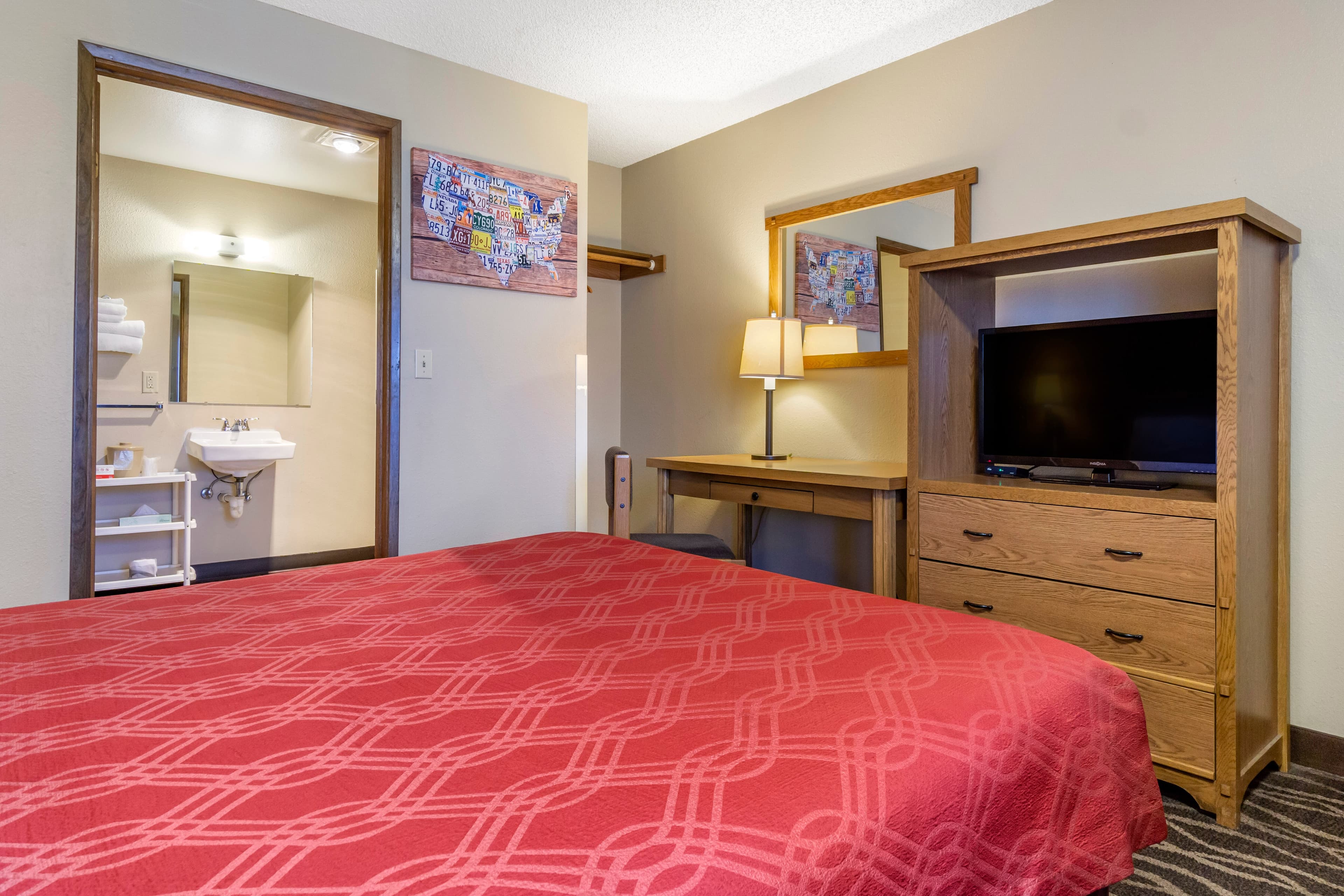 Econo Lodge Ellensburg Near University — 11
