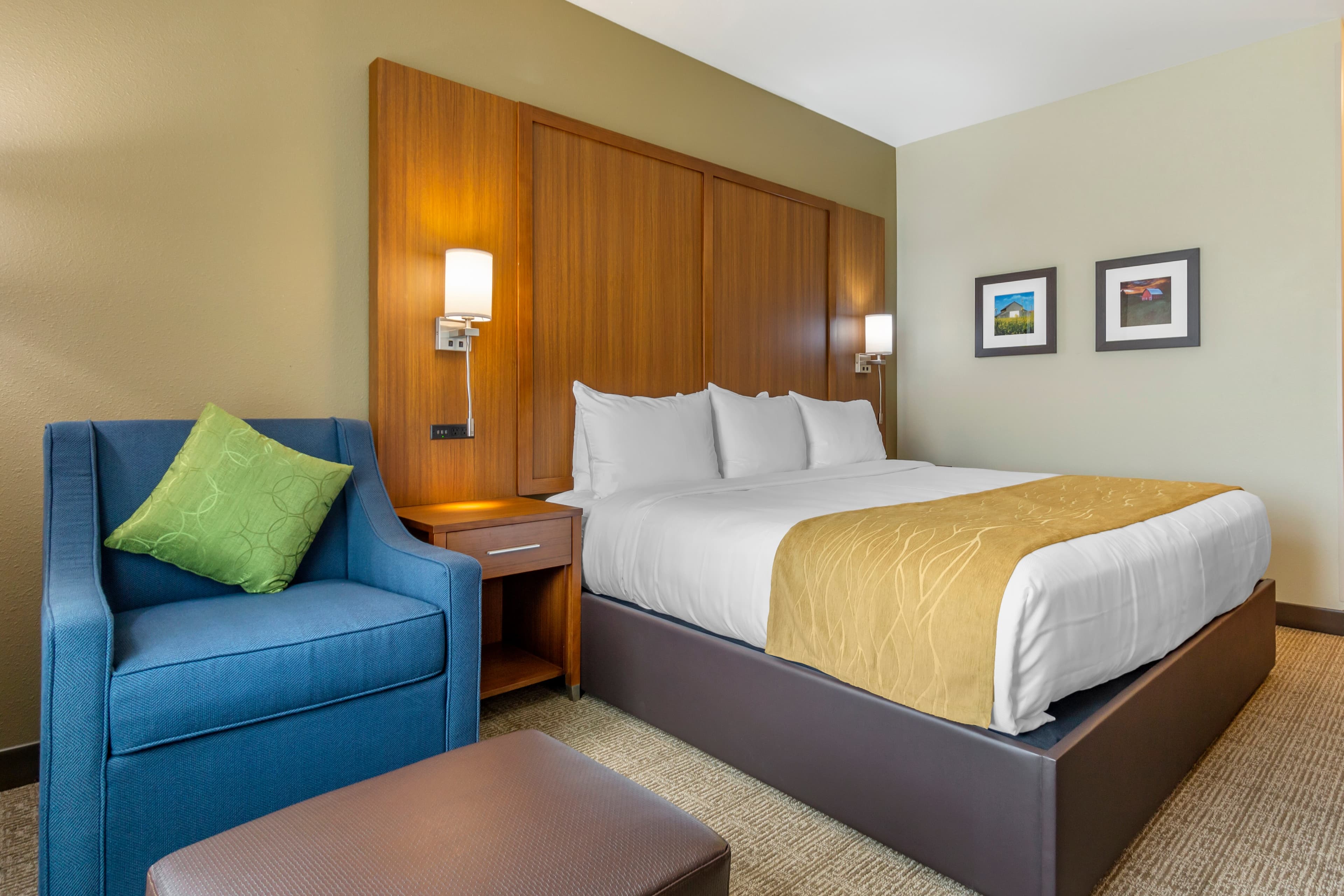 Comfort Inn & Suites Lakewood by JBLM — 11