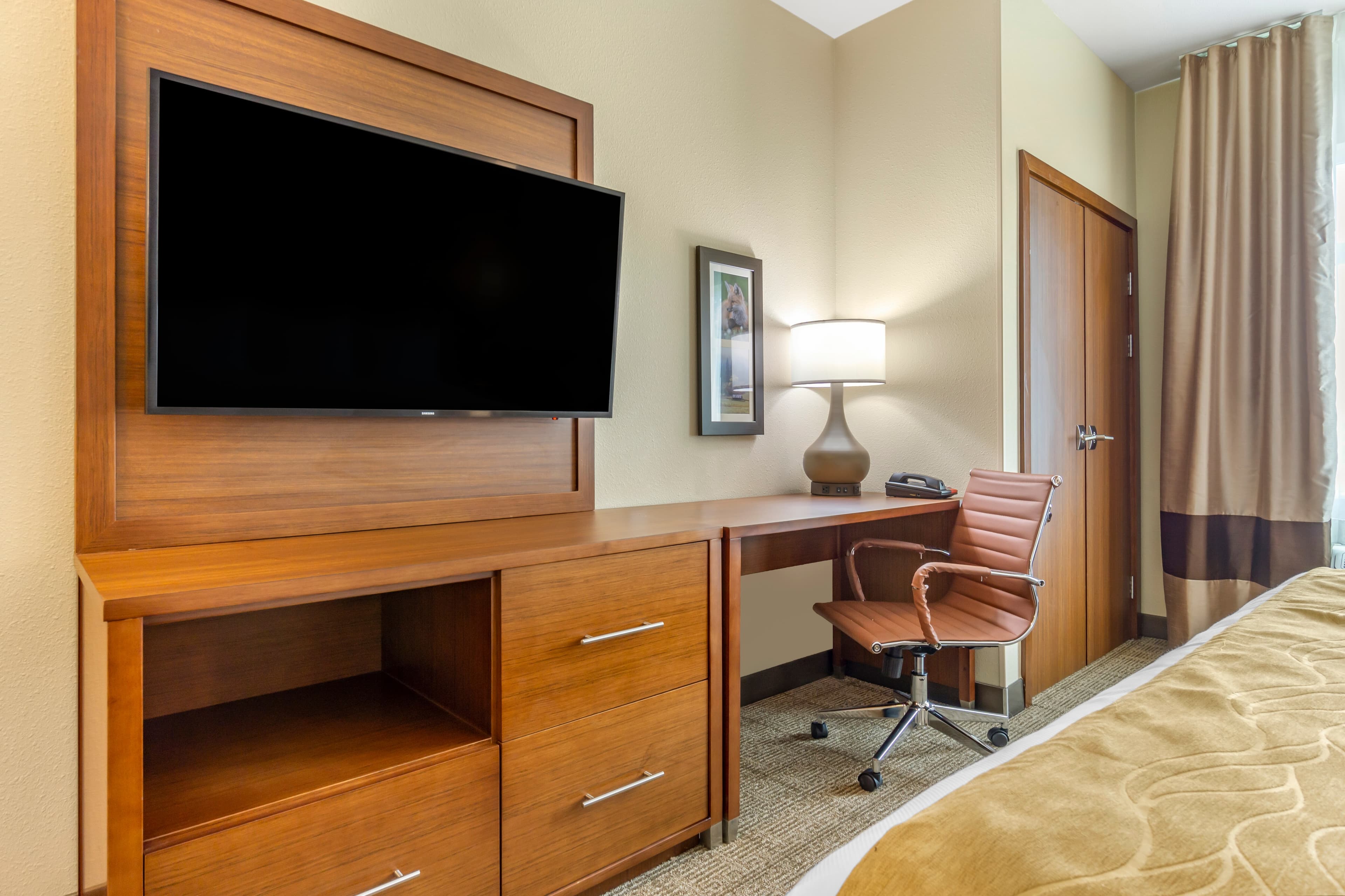 Comfort Inn & Suites Lakewood by JBLM — 12