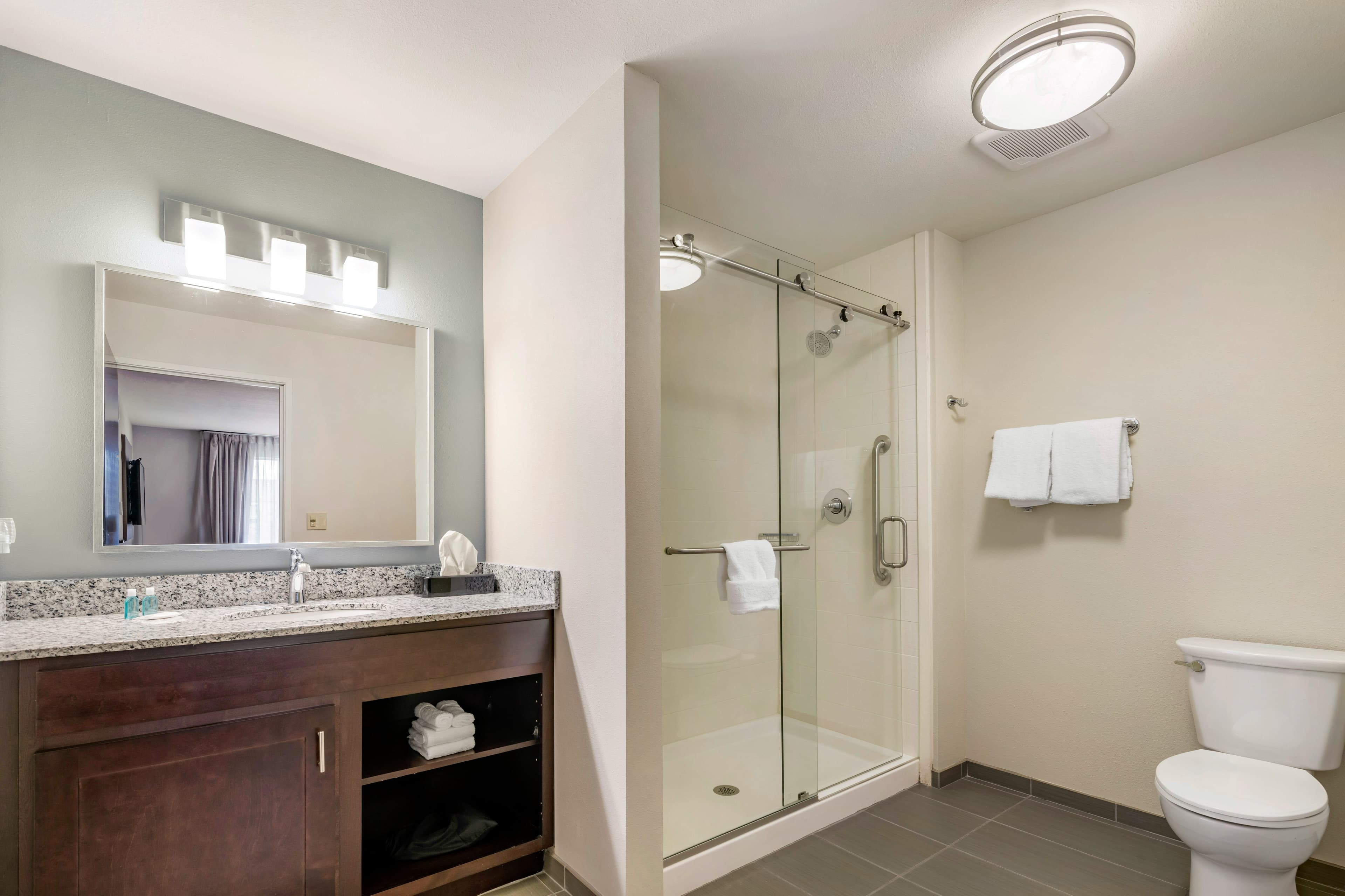 MainStay Suites Spokane Airport — 8