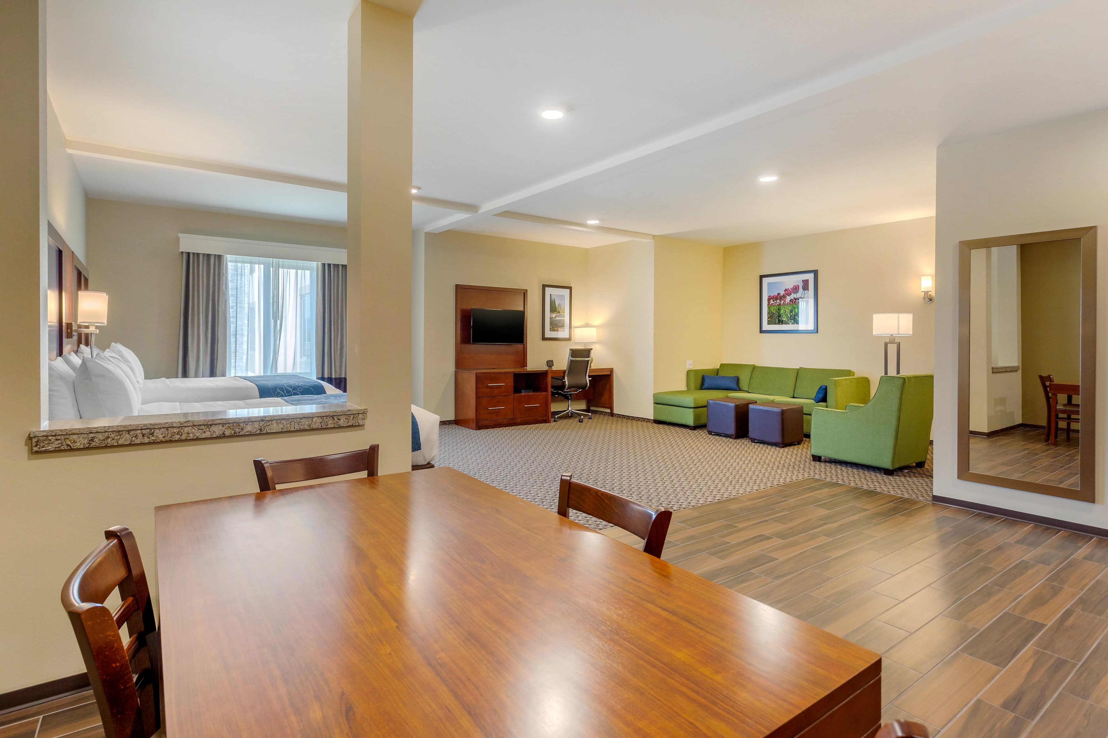 Comfort Suites Burlington near I-5 — 3