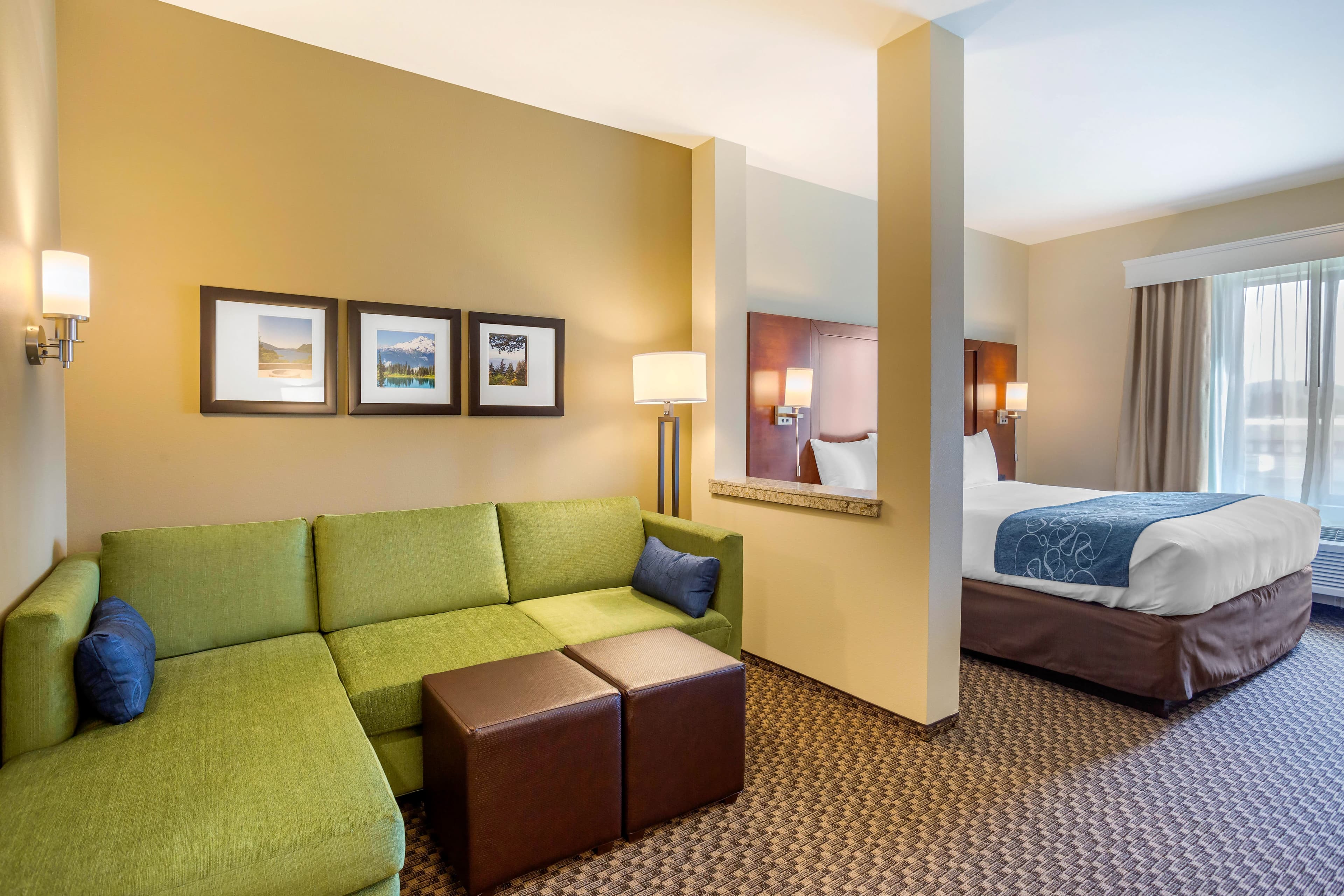 Comfort Suites Burlington near I-5